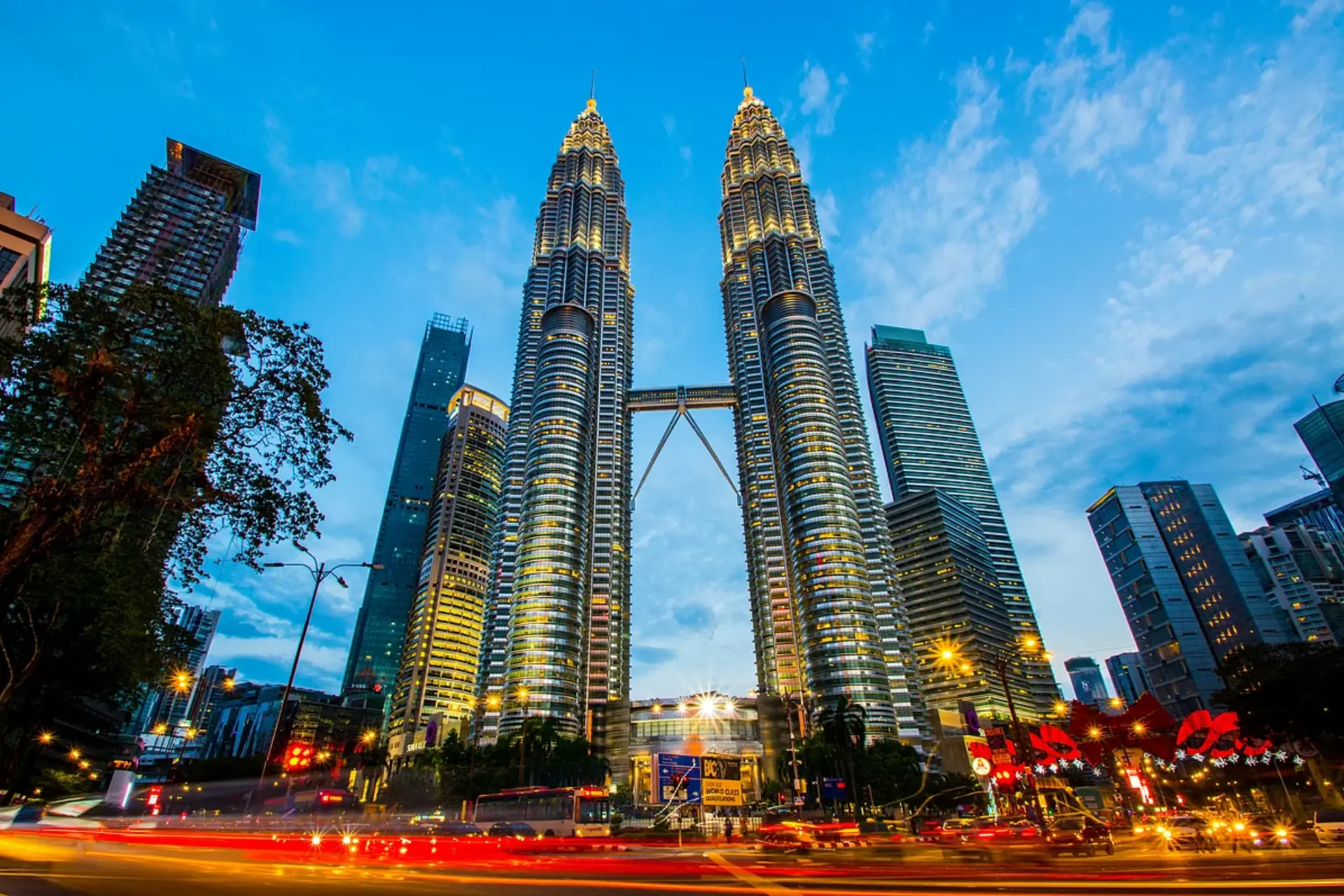 uala Lumpur comes alive after sunset, with the Petronas Twin Towers stealing the spotlight.