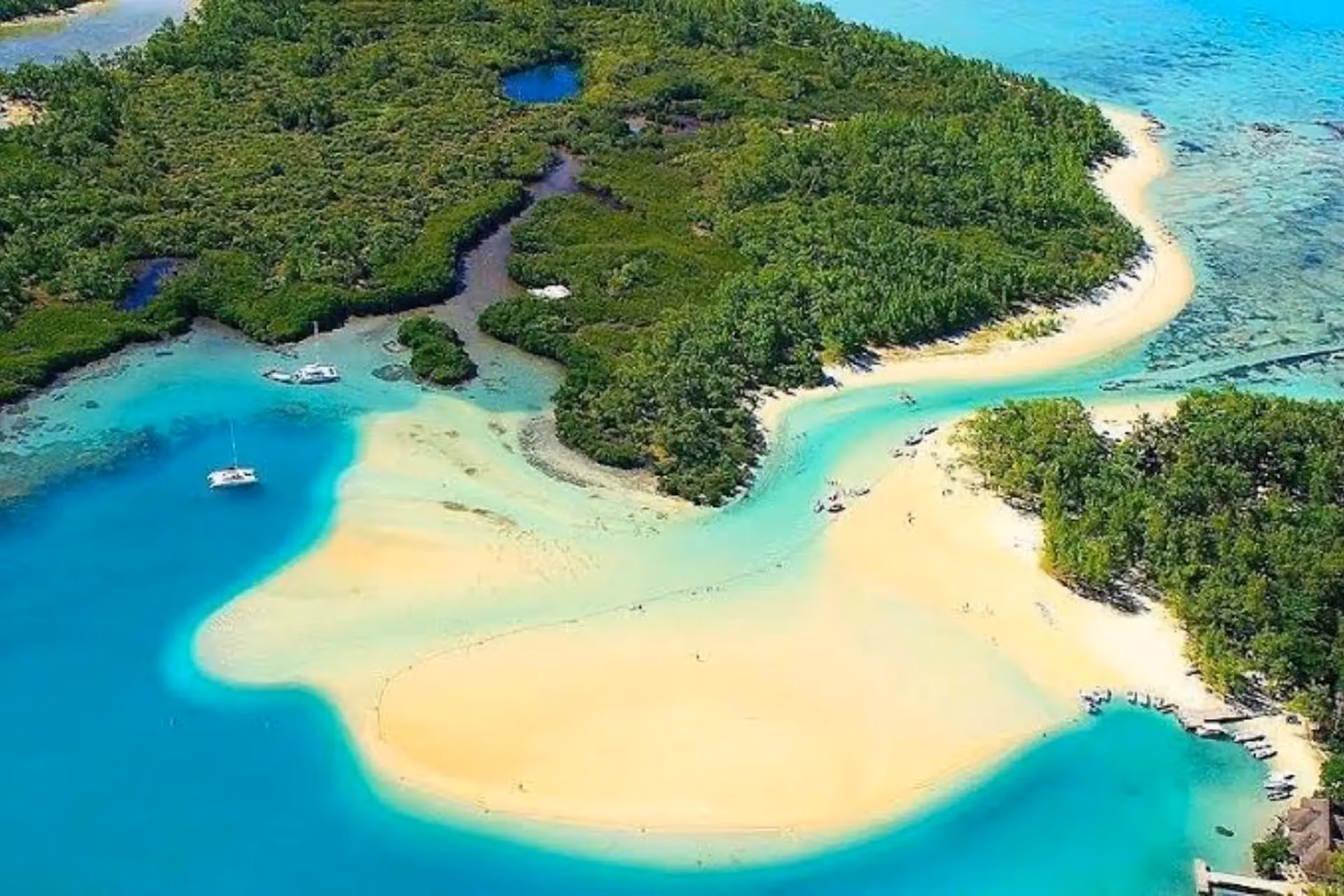 Aerial view of Ile aux Cerfs