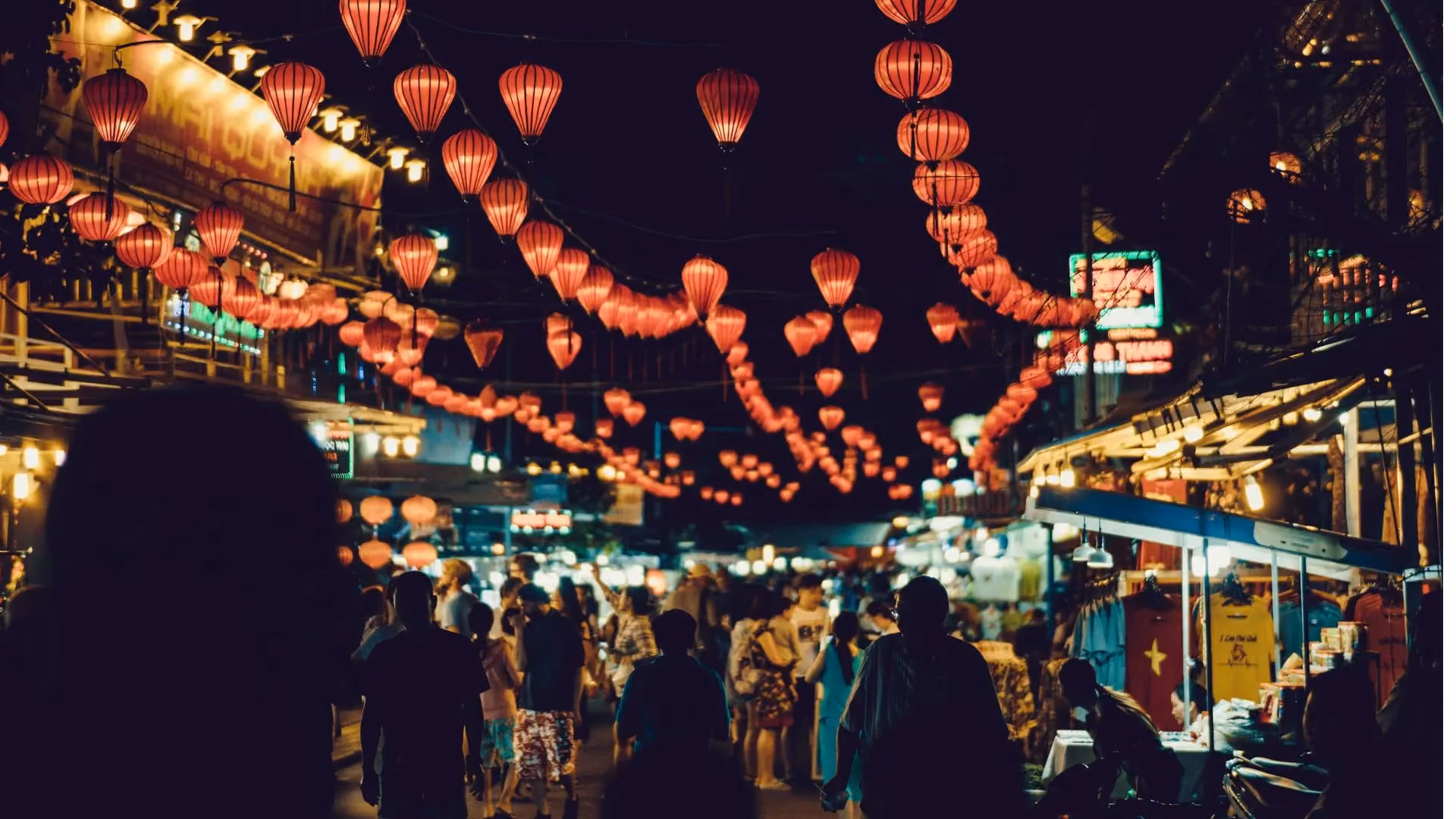 Dinh Cau Night Market