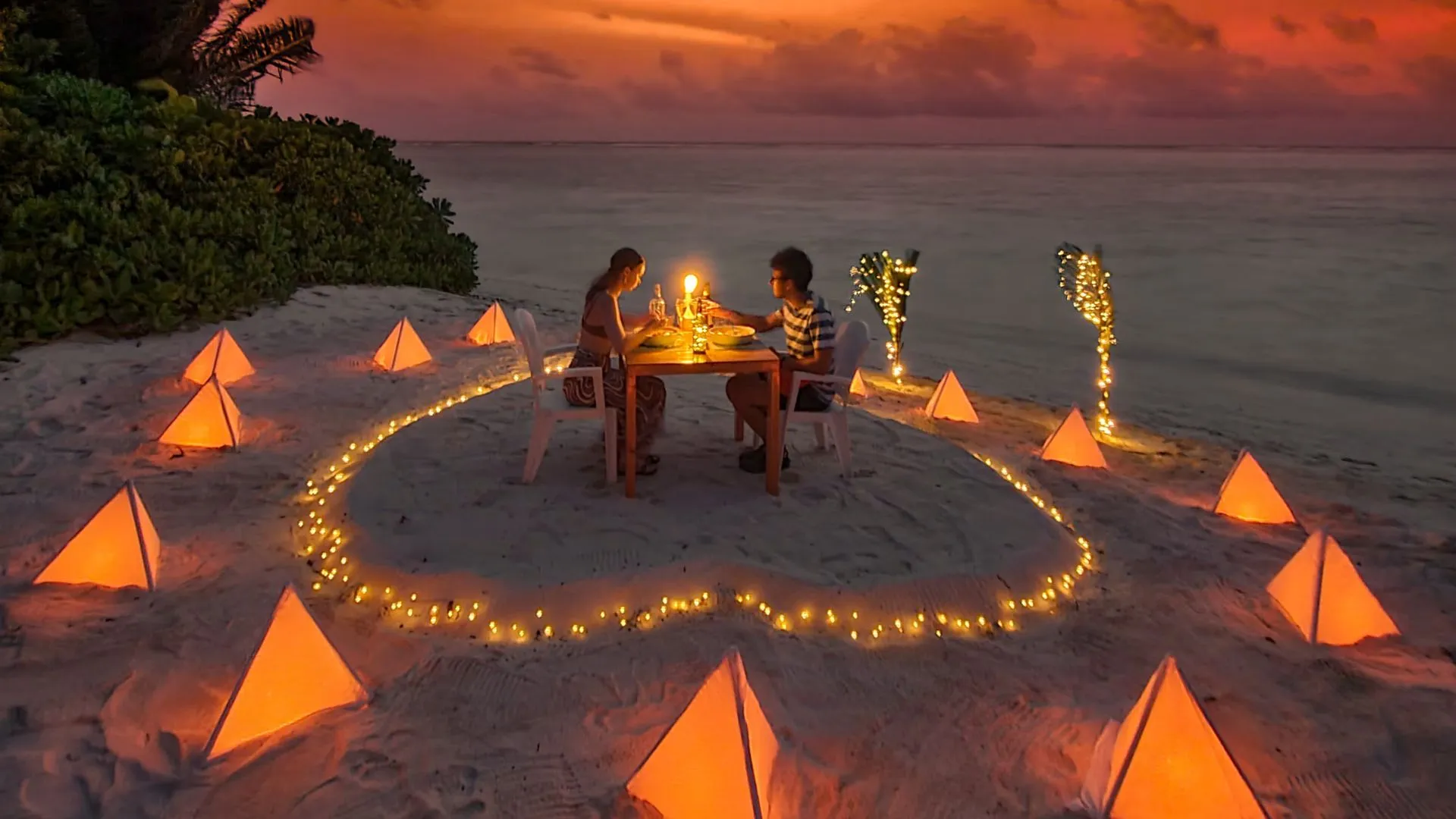 Romantic Beach Dinner in the Maldives