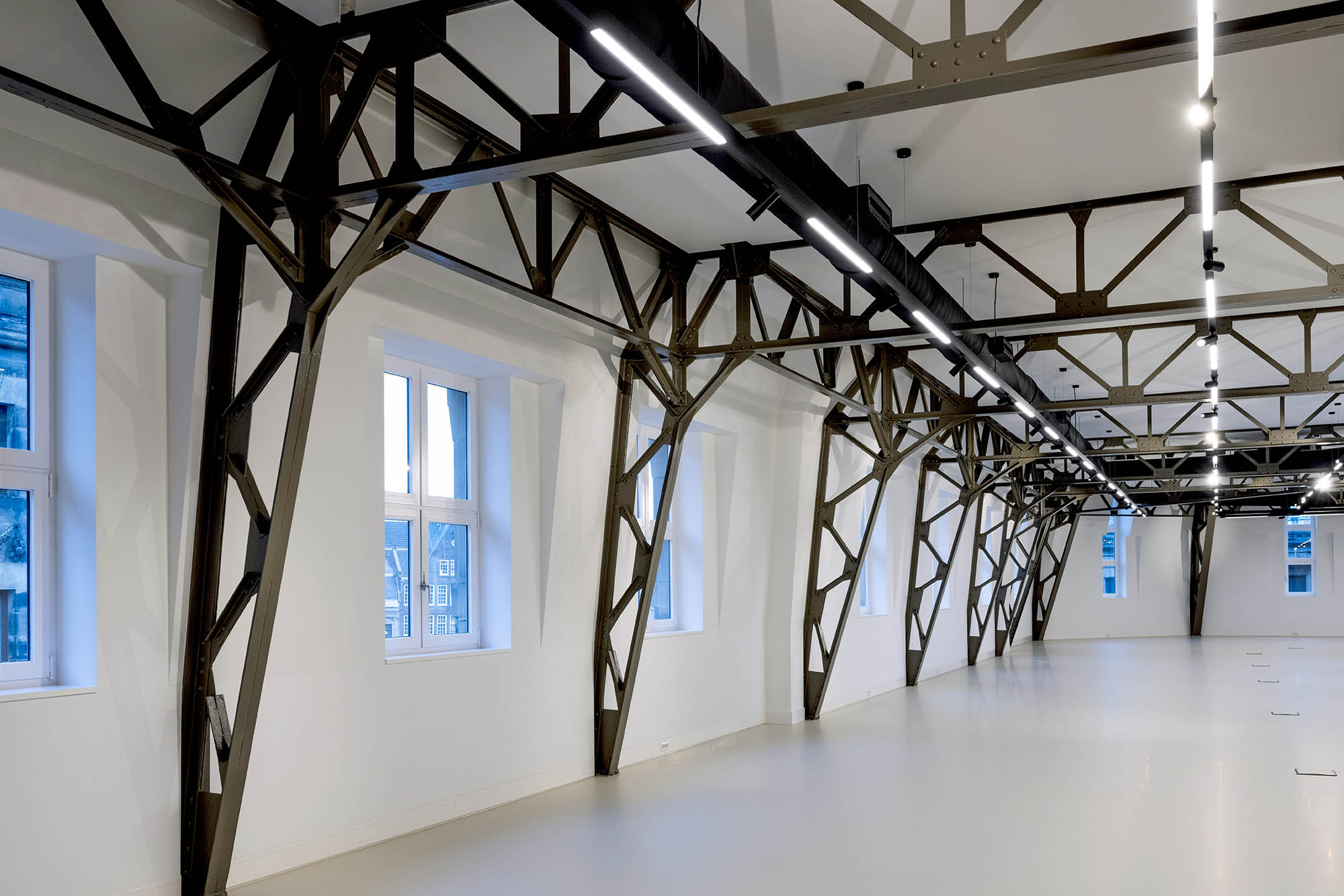 Paleisstraat 1