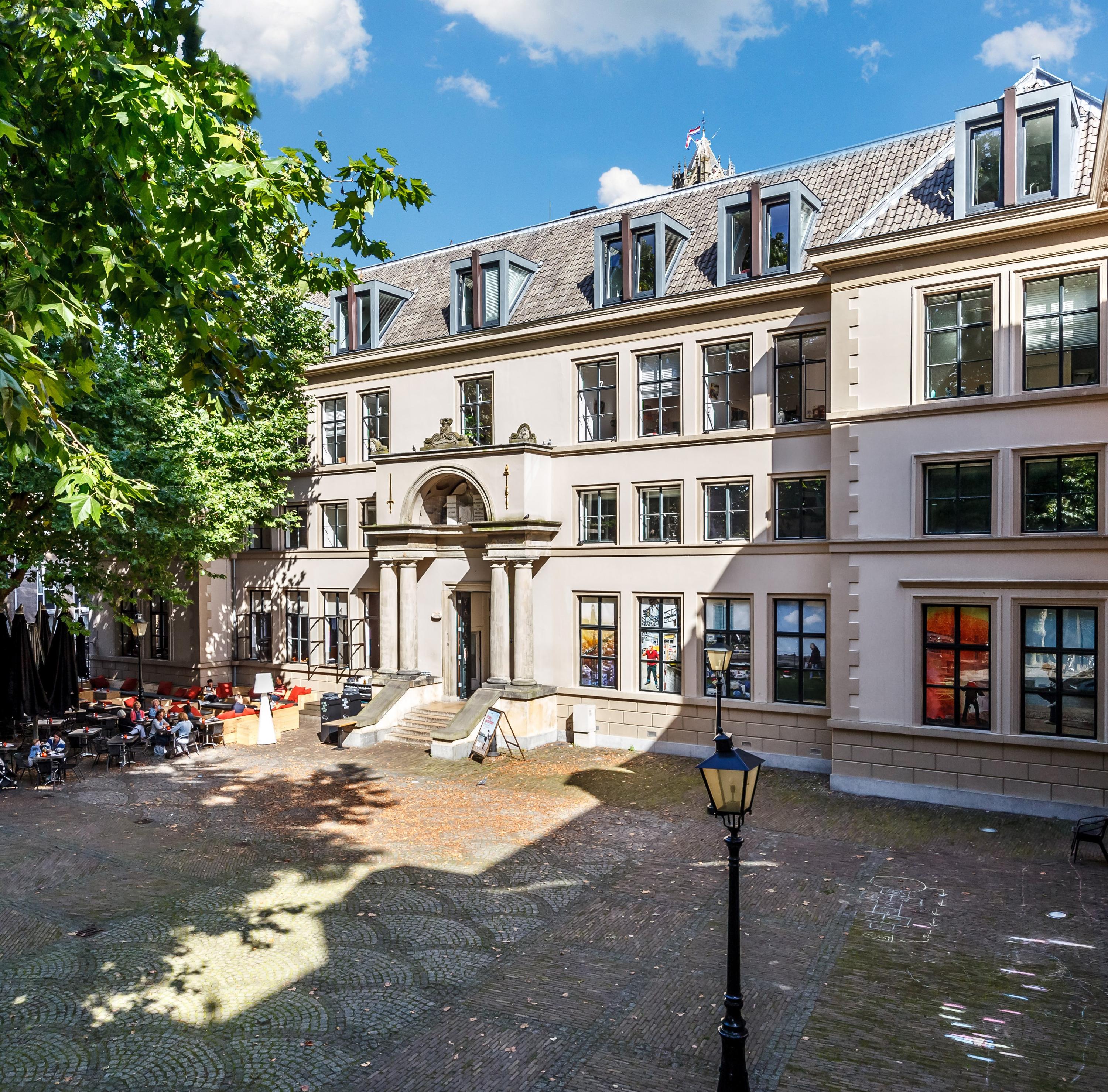 Hamburgerstraat, -3 28A