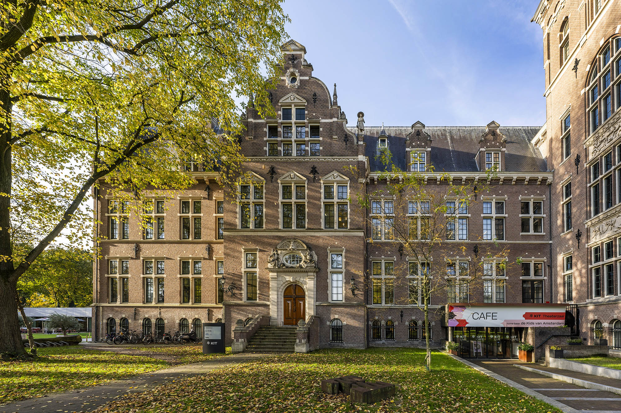 Linnaeusstraat 2A