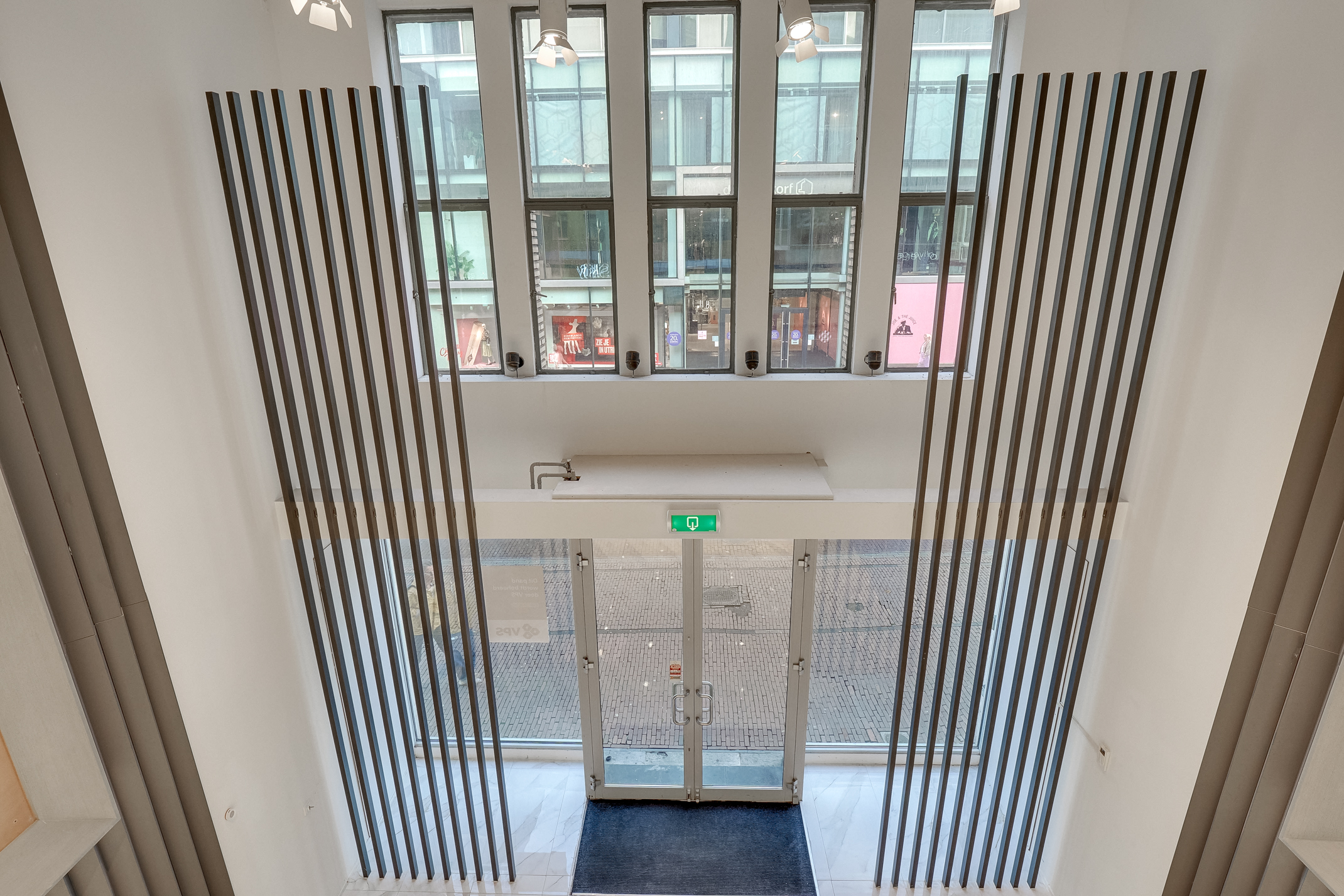 Lange Viestraat 2