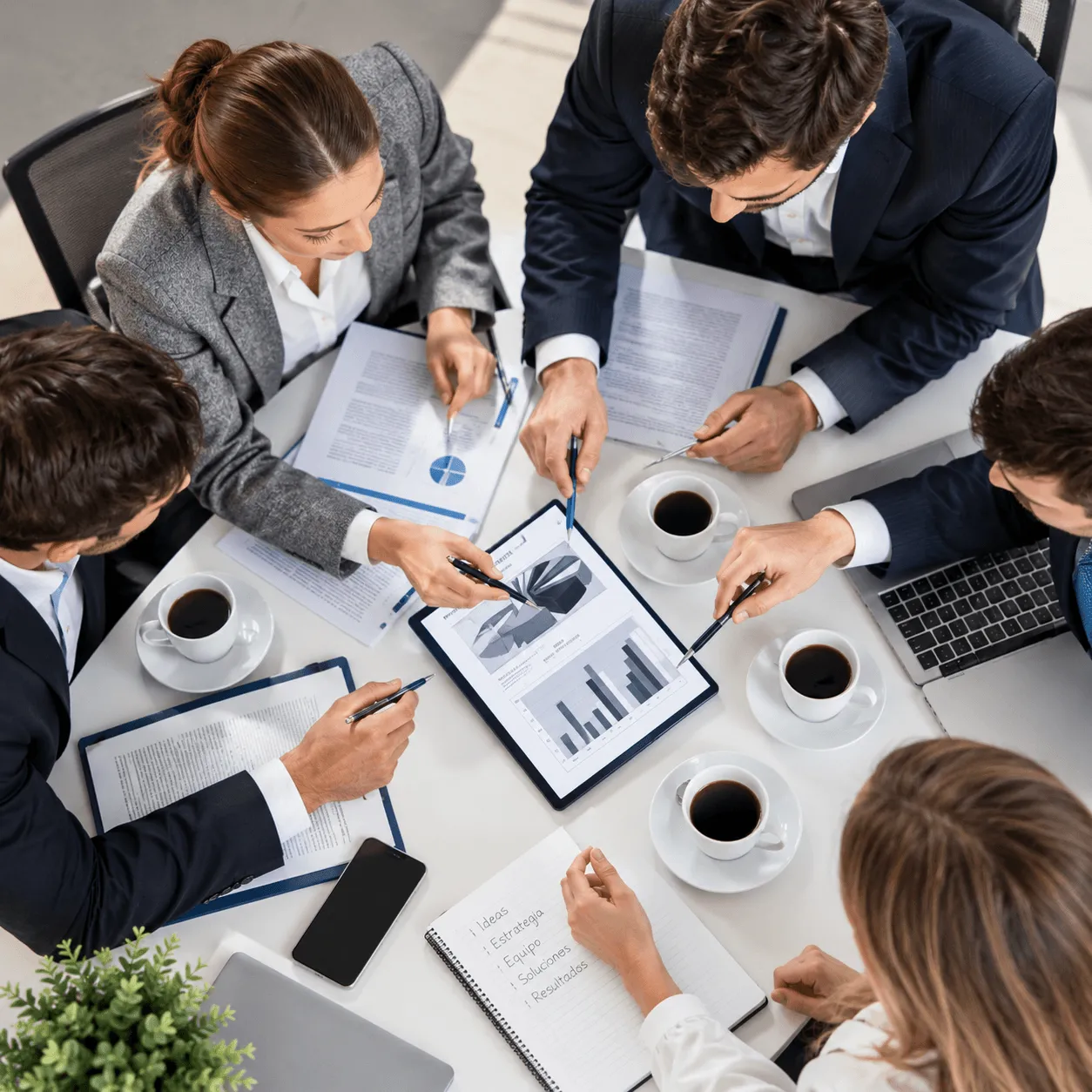Equipo de Datastar en la oficina