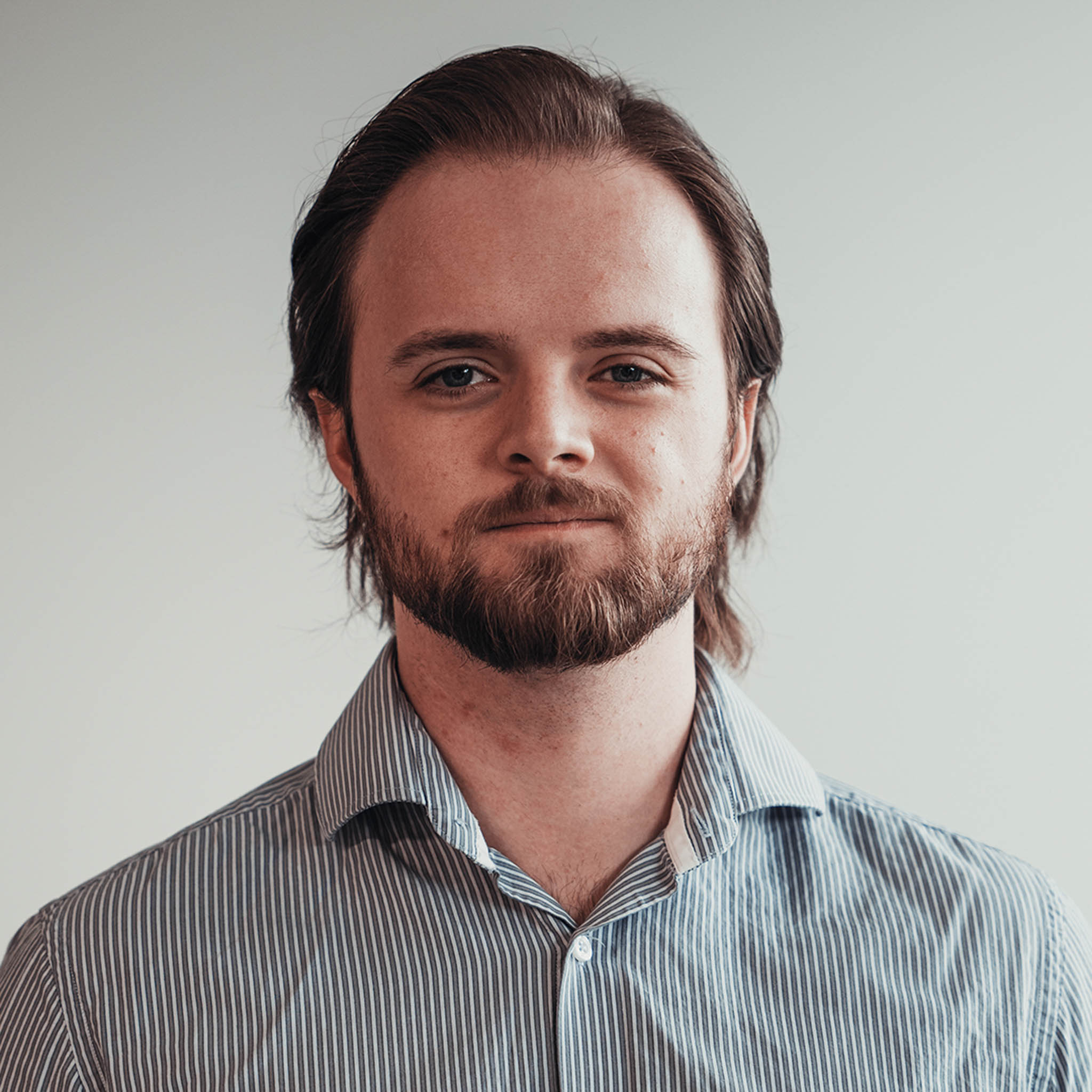 Headshot of Donald Shackleton