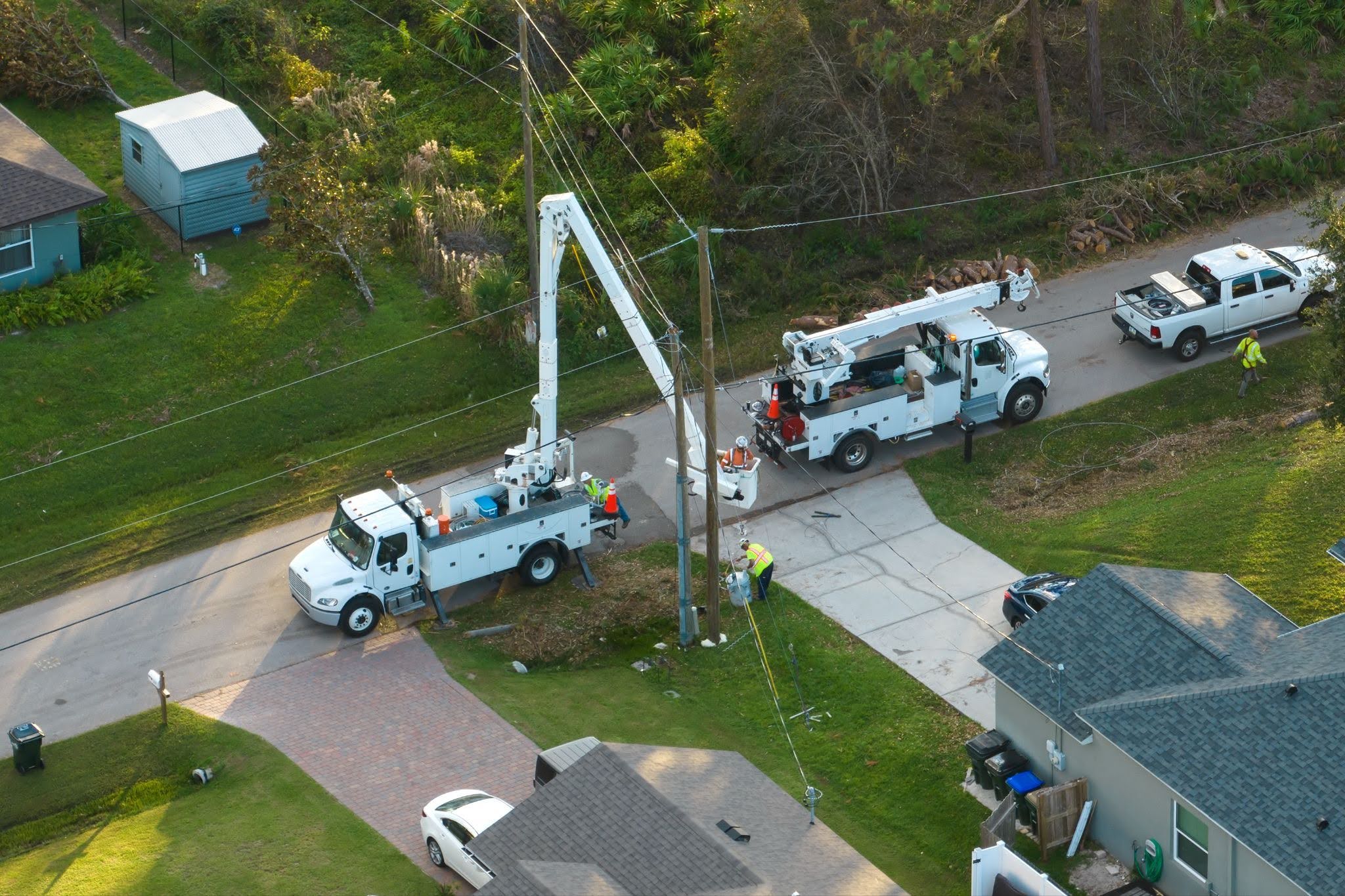 Utility Fleet Tracking Keep Crews and Power Moving