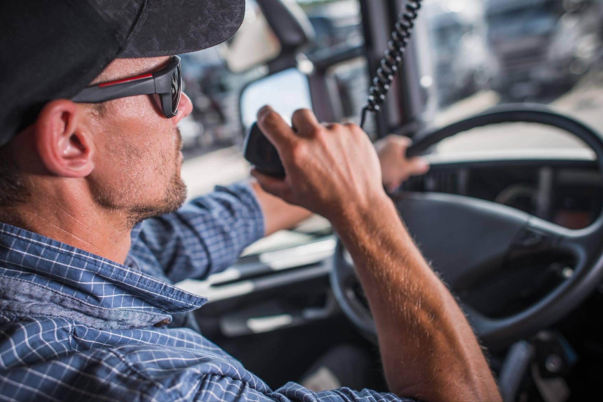 Ways Real-Time Monitoring Improves Driver Safety