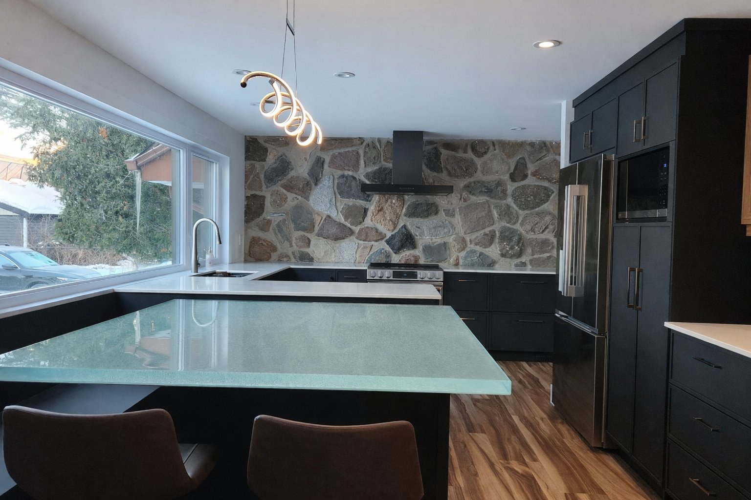 Glass Countertop With Integrated LED Lights 