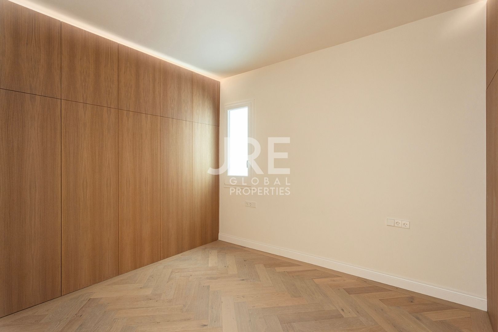Exclusive High-Floor Luxury Apartment - Photo 17 | JRE Global Properties