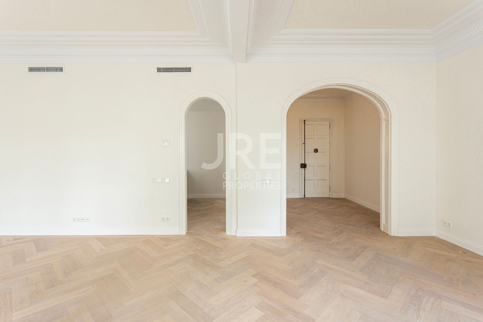 Exclusive High-Floor Luxury Apartment - Photo 7 | JRE Global Properties