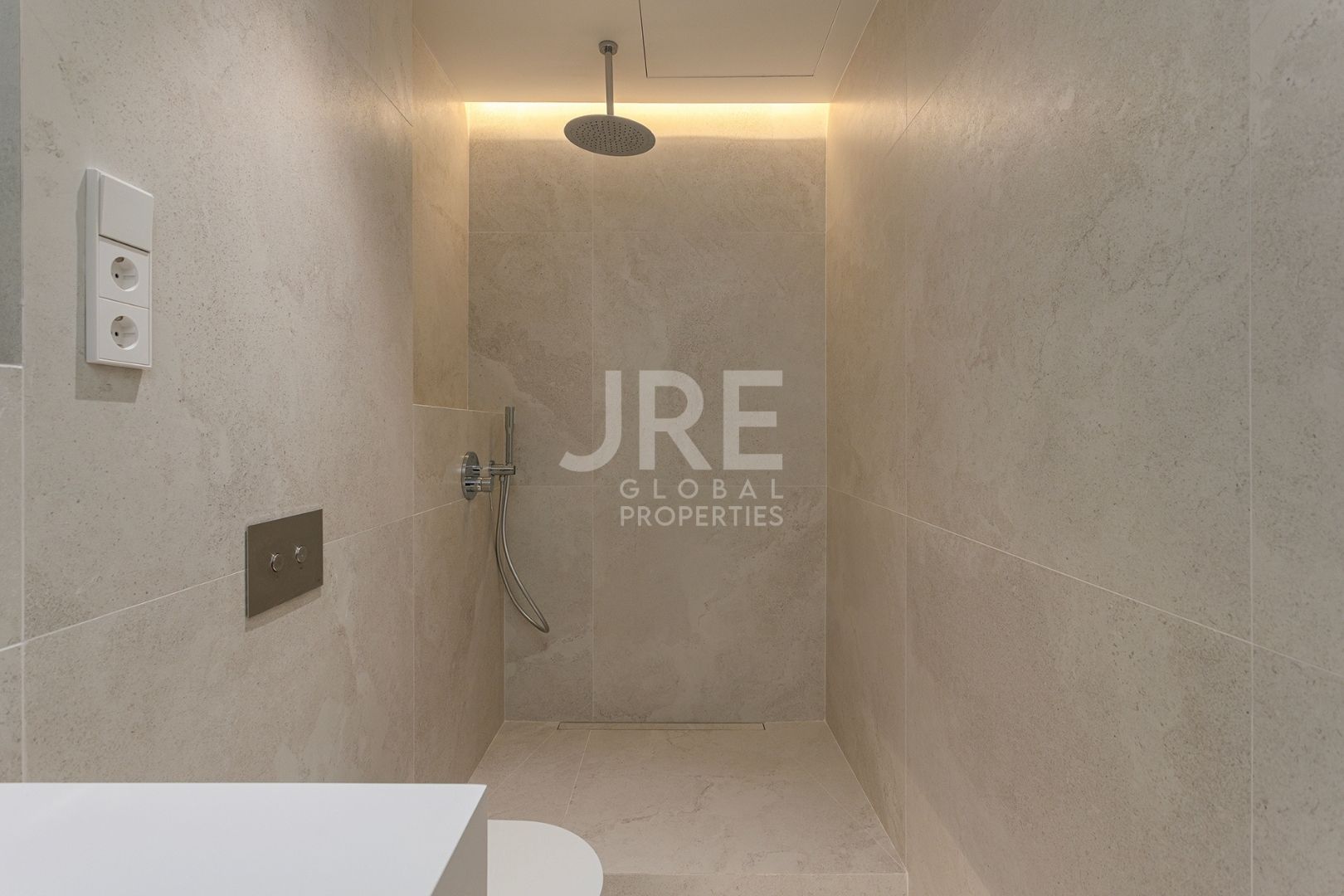 Exclusive High-Floor Luxury Apartment - Photo 20 | JRE Global Properties