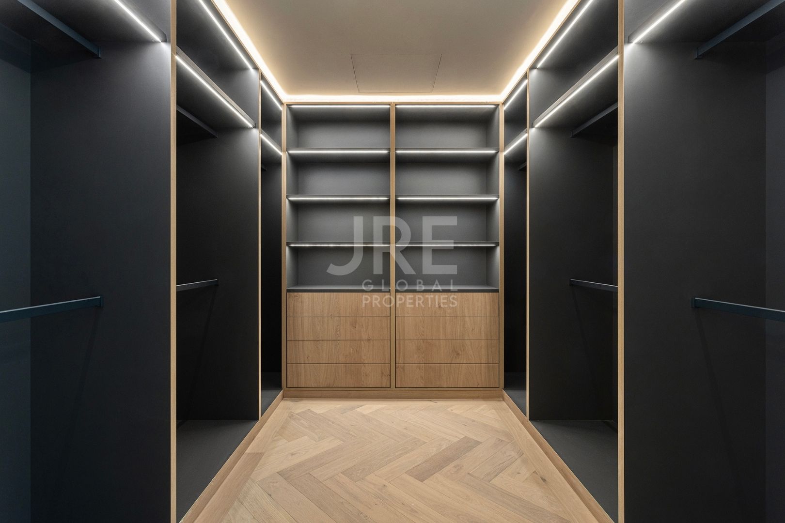 Exclusive High-Floor Luxury Apartment - Photo 14 | JRE Global Properties