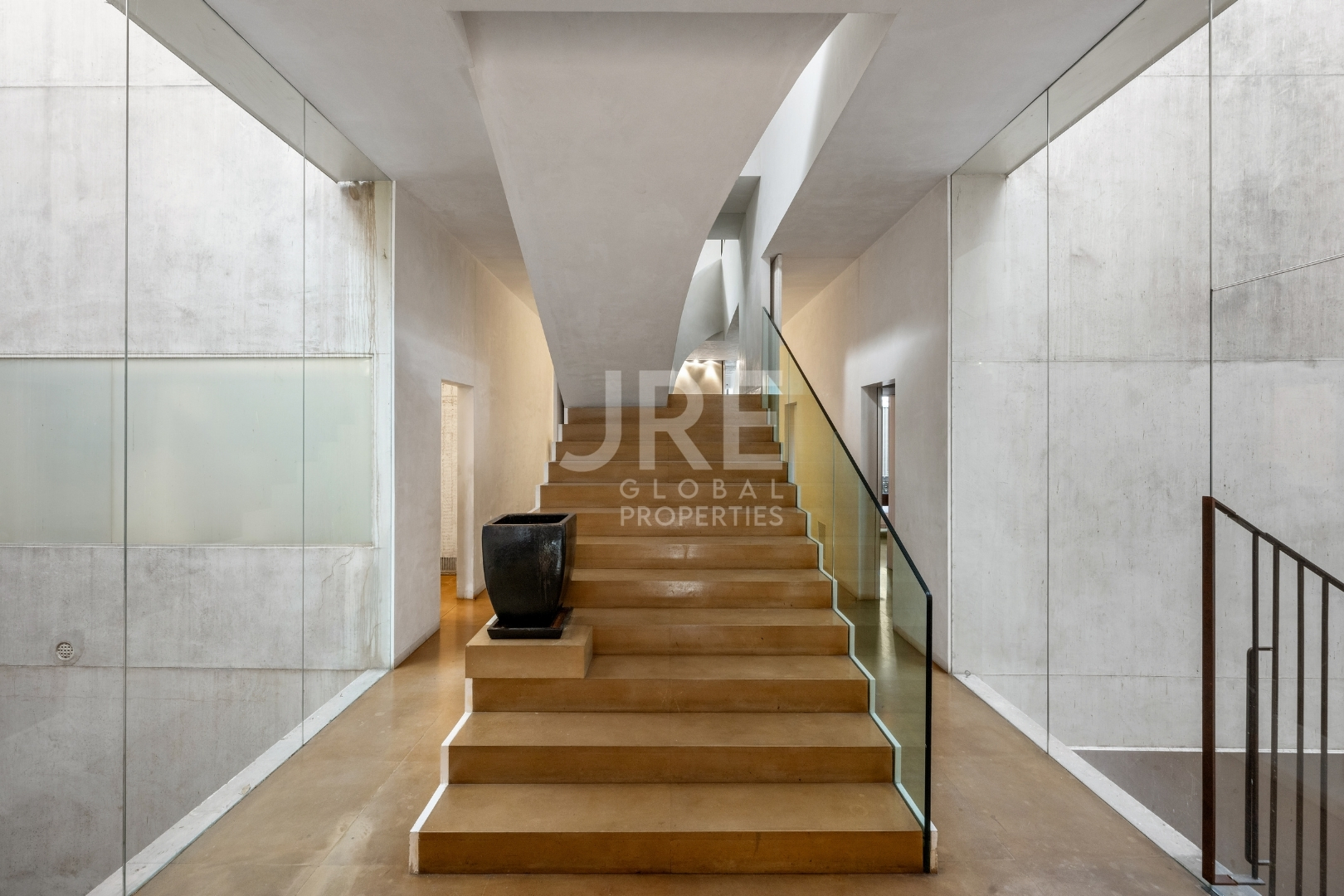 Private Terrace Mansion - Photo 6 | JRE Global Properties