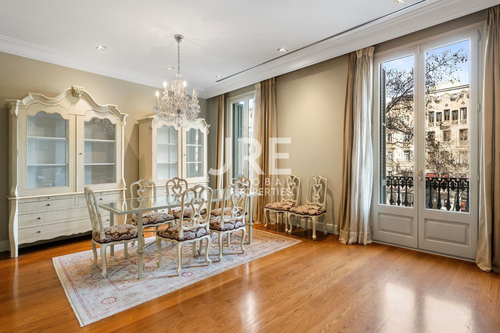 Luxury Apartment Passeig de Gràcia - Photo 2 | JRE Global Properties