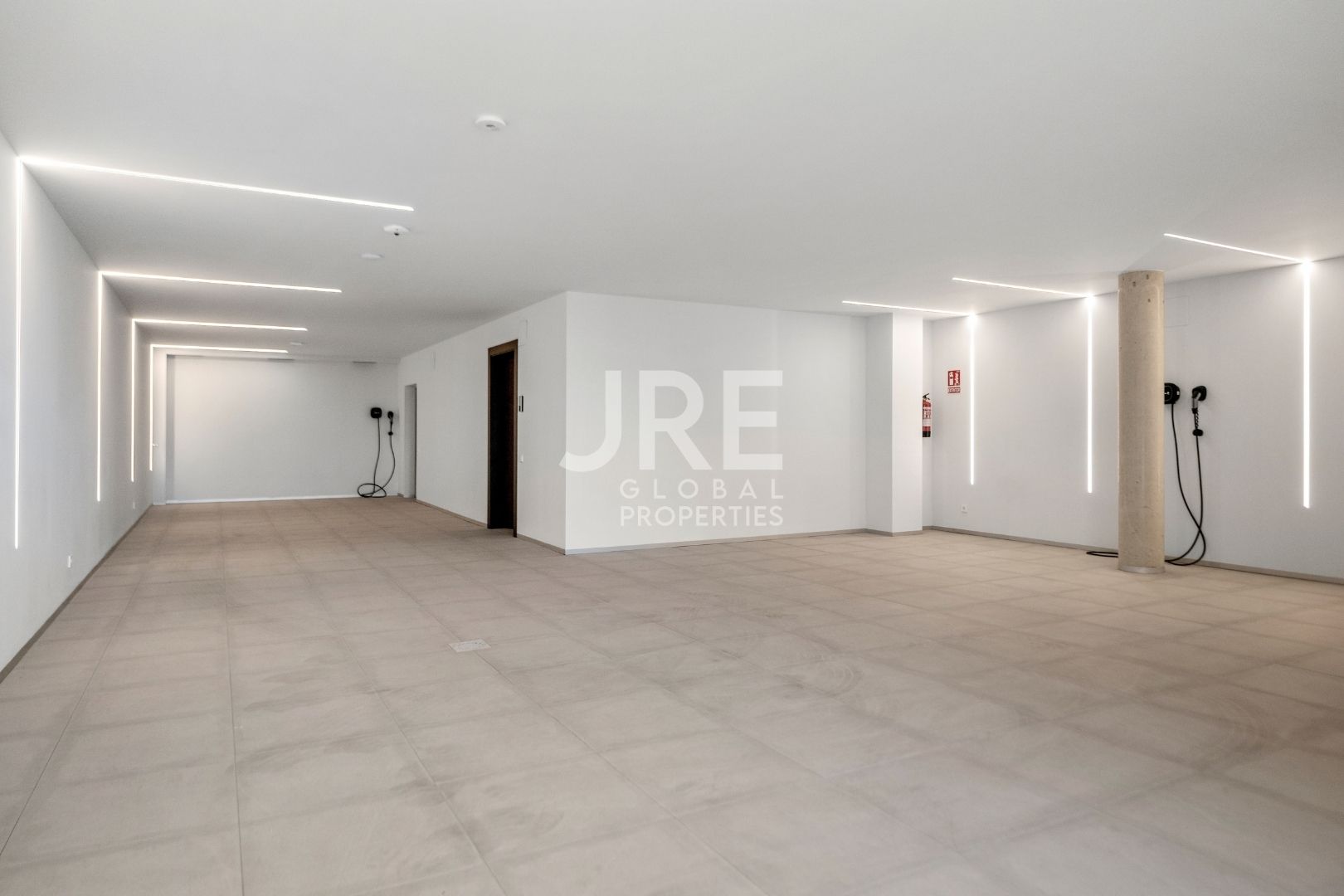 Modern Villa with Pool - Photo 25 | JRE Global Properties