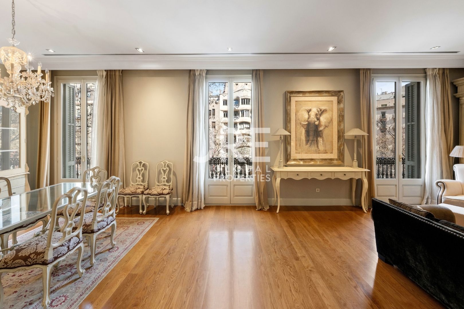 Luxury Apartment Passeig de Gràcia - Photo 3 | JRE Global Properties