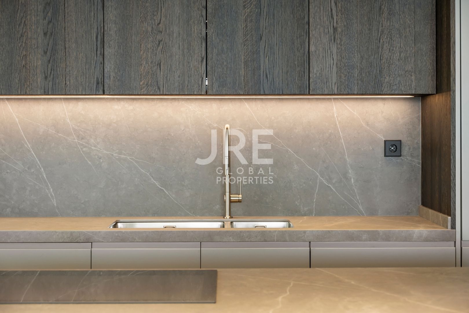 Modern Villa with Pool - Photo 11 | JRE Global Properties