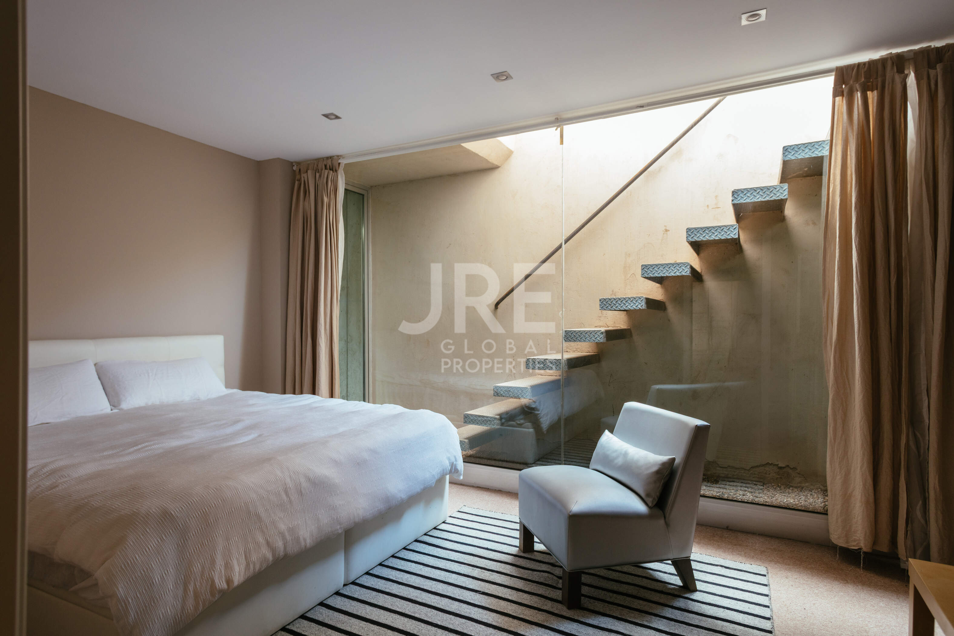 House of the Dunes - Photo 15 | JRE Global Properties