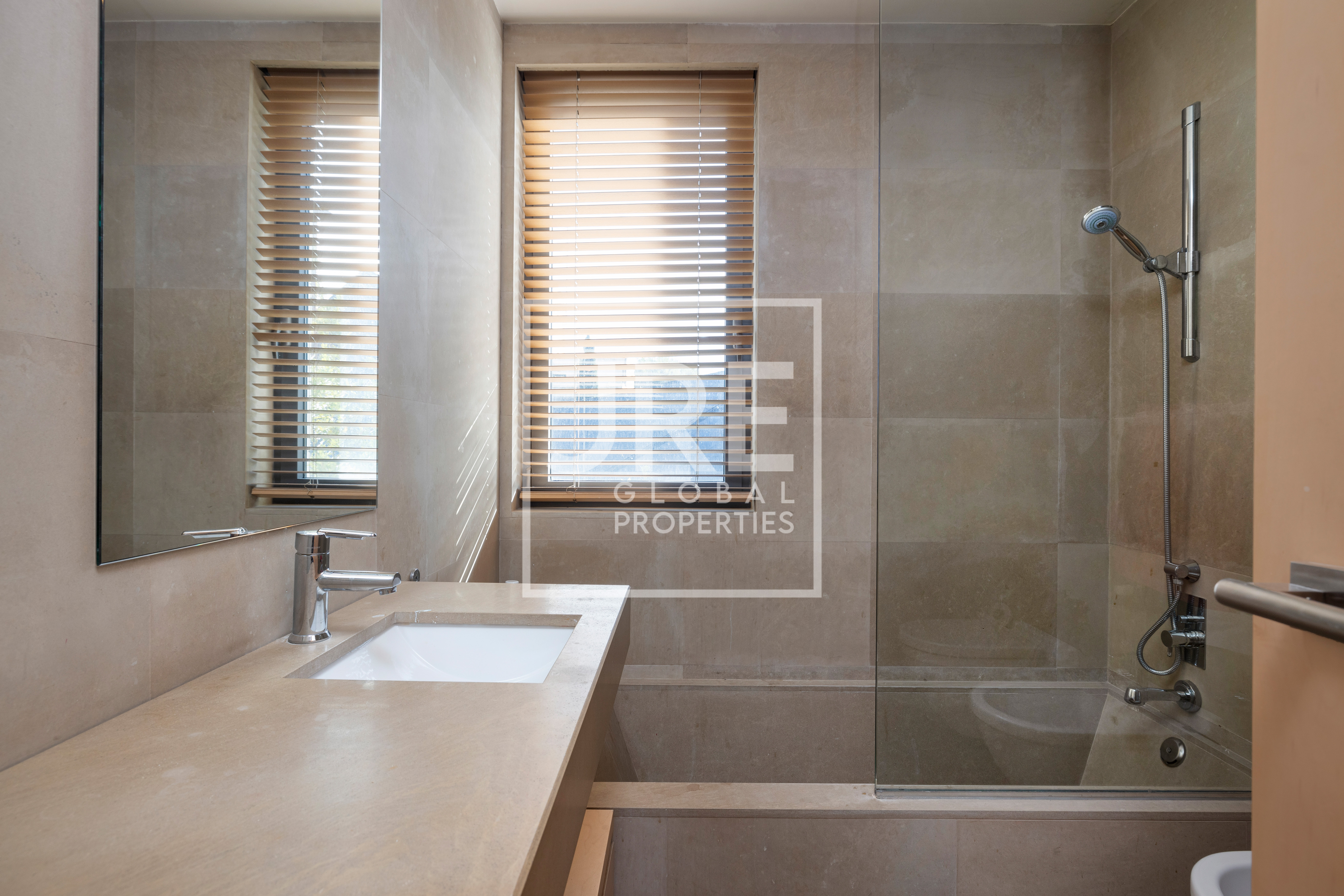 House Tibidabo - Photo 14 | JRE Global Properties