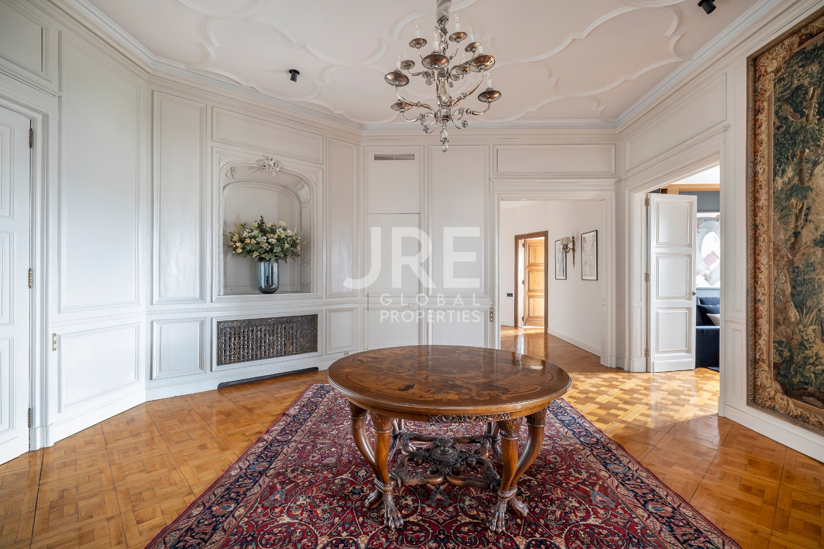 Luxury Apartment on Paseo de Gracia - Photo 17 | JRE Global Properties