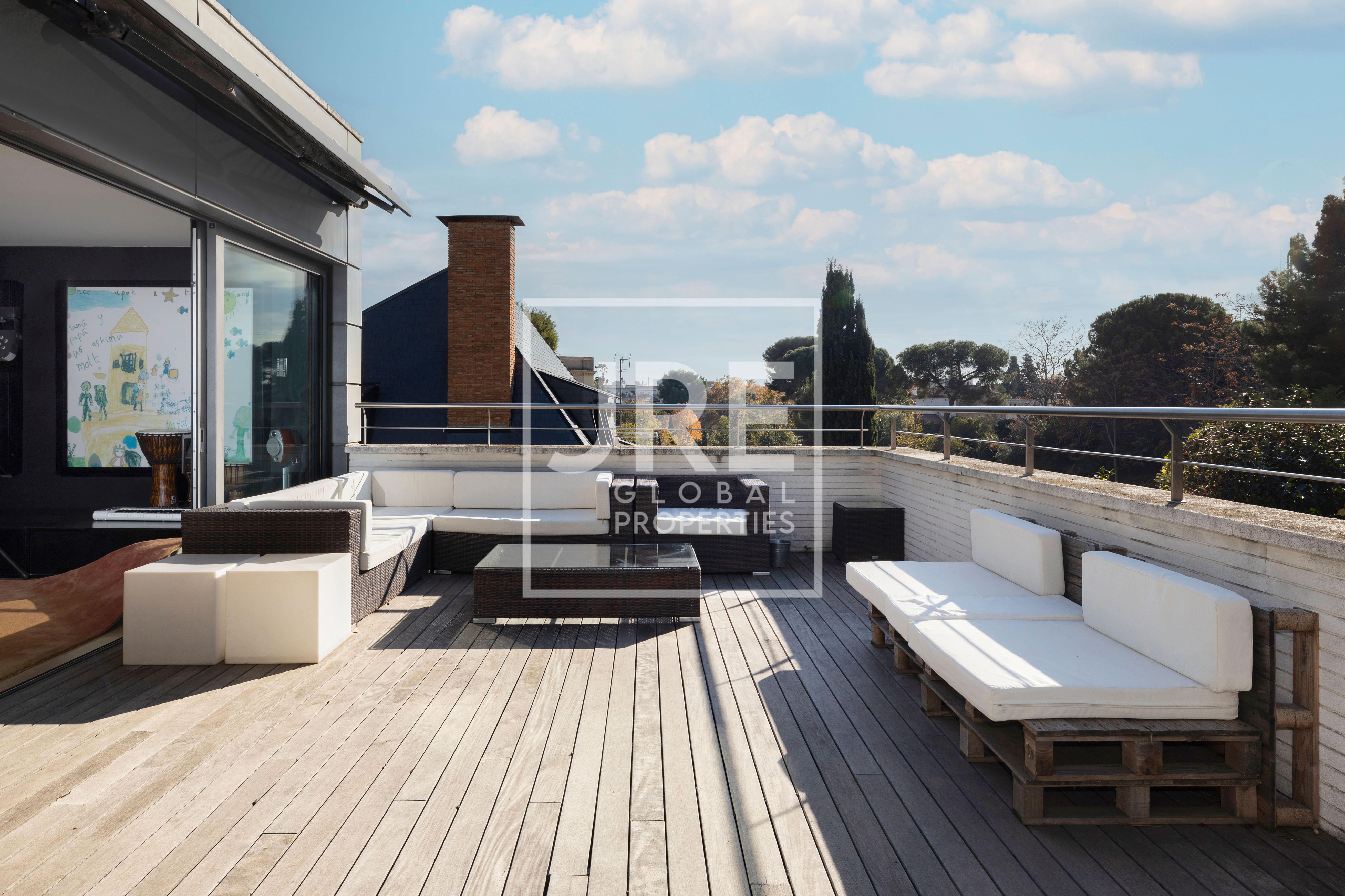 House Tibidabo - Photo 11 | JRE Global Properties