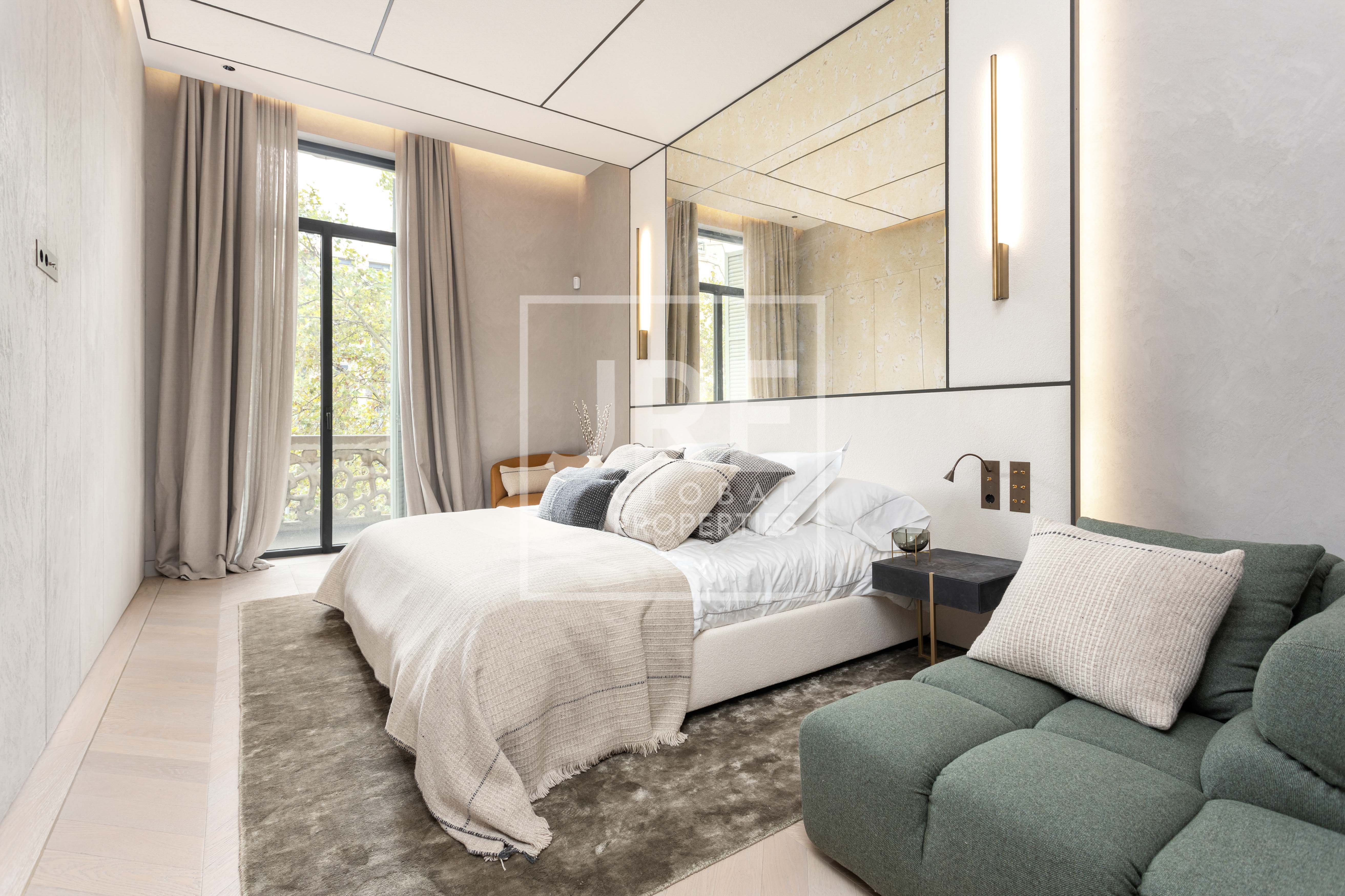 Paseo de Gracia Haven - Photo 9 | JRE Global Properties