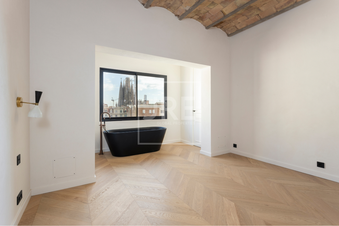 Gaudí's Gaze - Photo 3 | JRE Global Properties