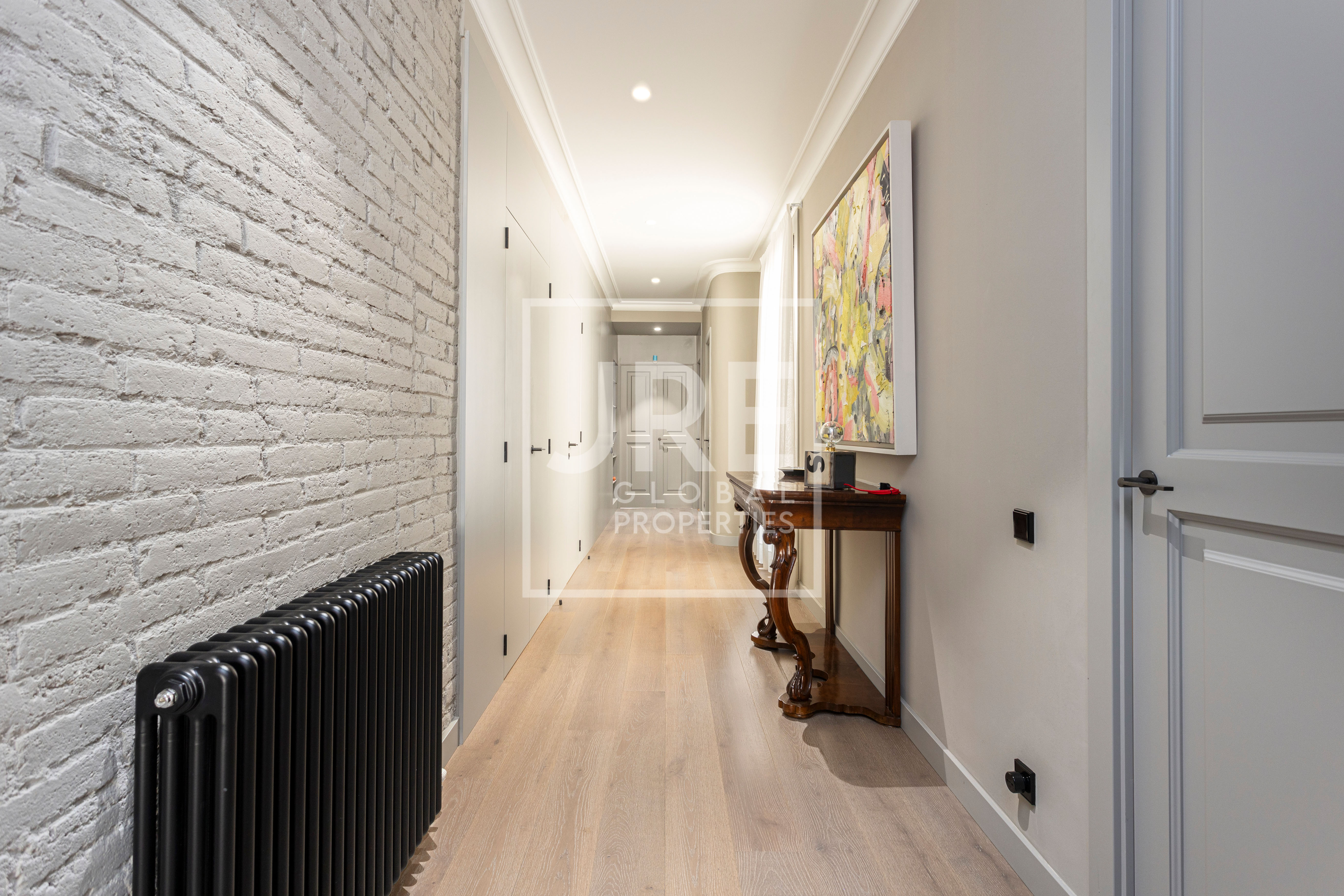 Rambla Catalunya Property - Photo 7 | JRE Global Properties