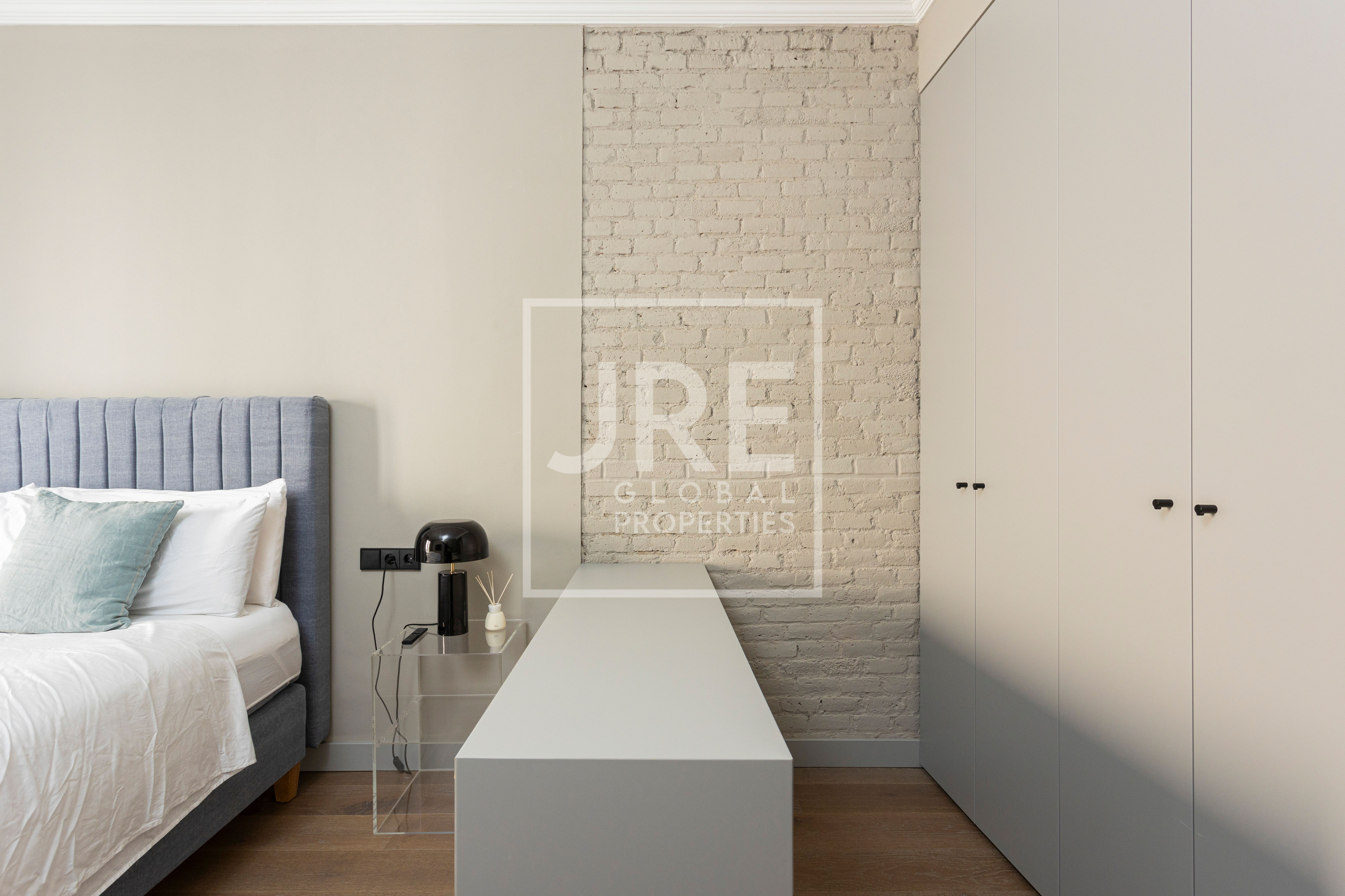 Rambla Catalunya Property - Photo 10 | JRE Global Properties