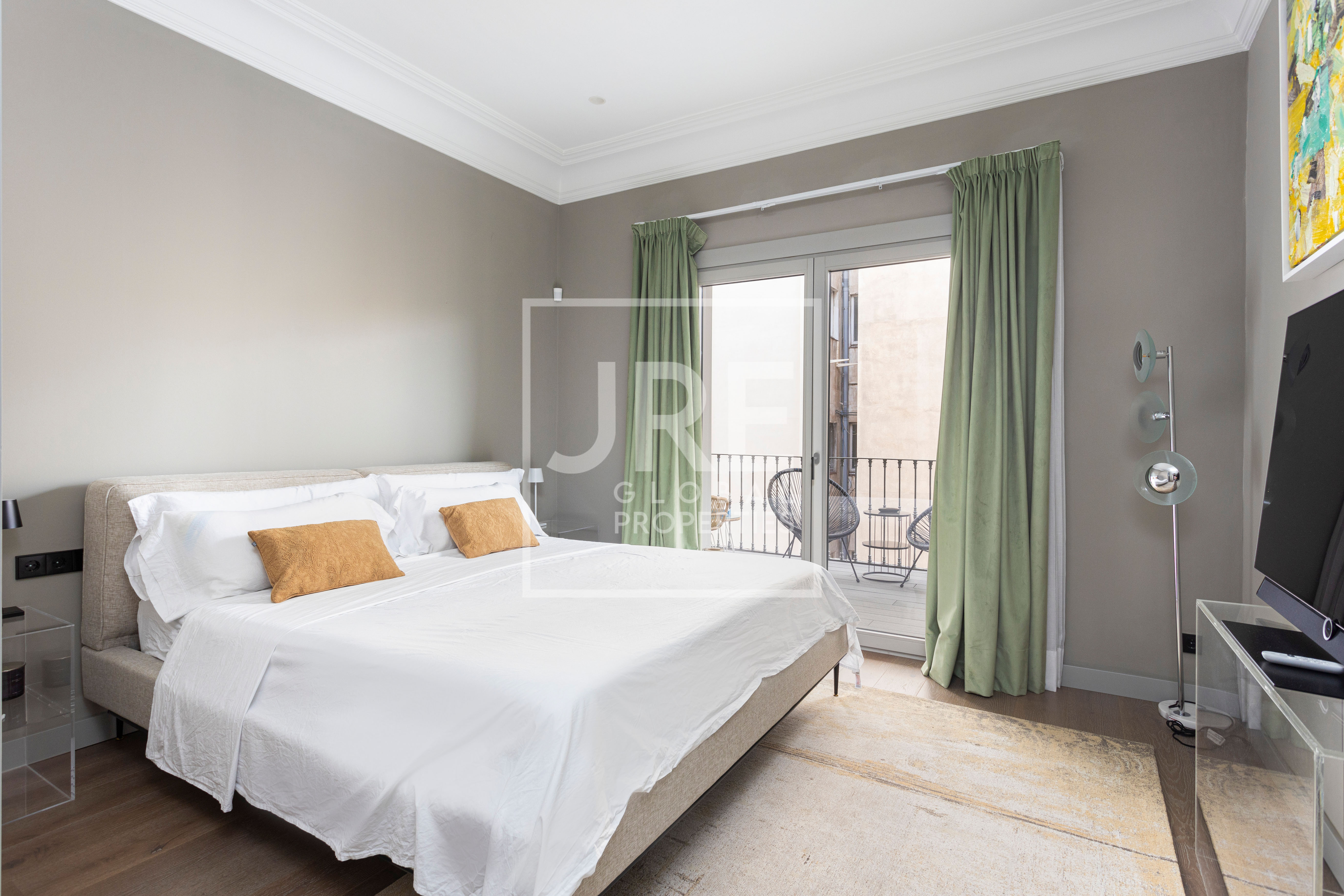 Rambla Catalunya Property - Photo 12 | JRE Global Properties