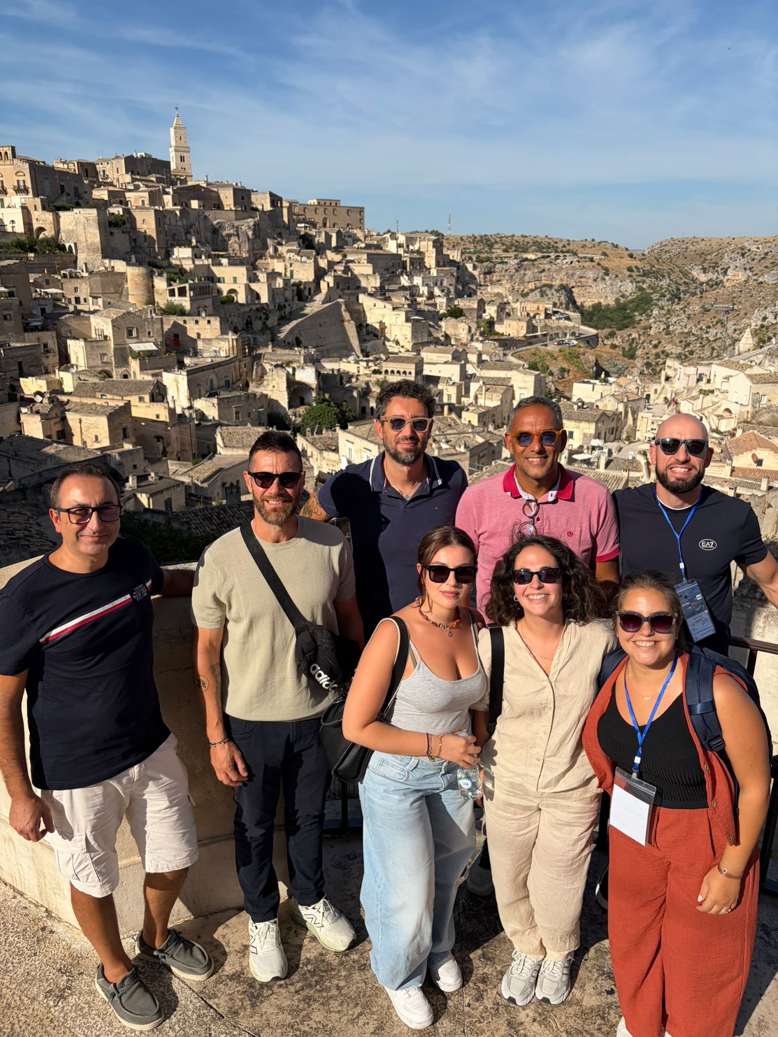 Partecipanti dell’Academy davanti al panorama di Matera