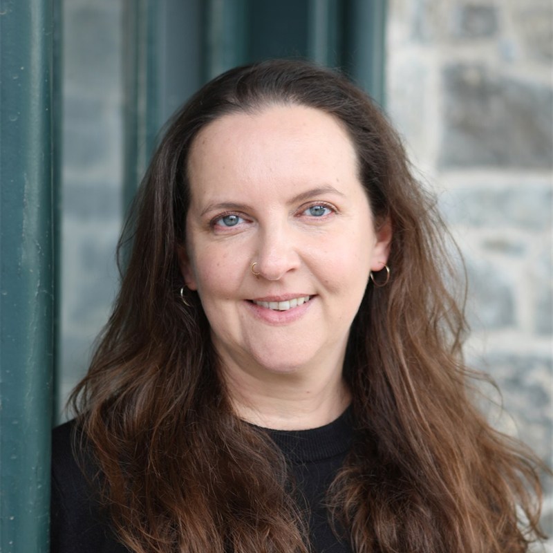 Stories and crafts with Niamh Donnellan (ages 4-8)