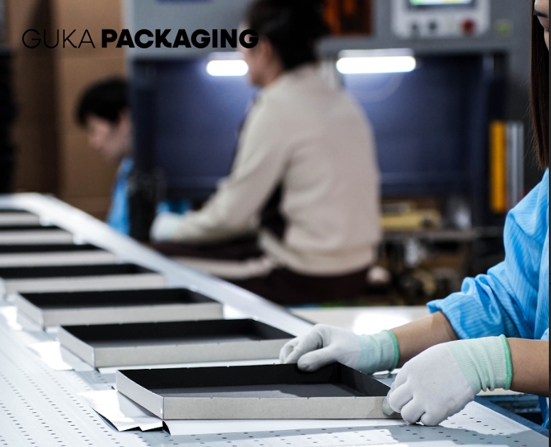 what is the difference between manufacturing and trading business 