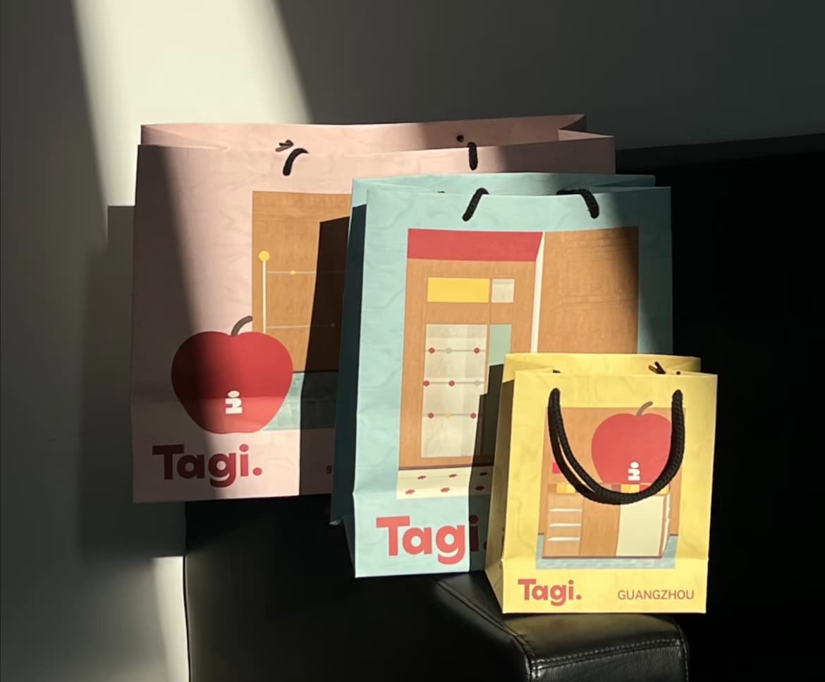 kraft paper bag with color clocks