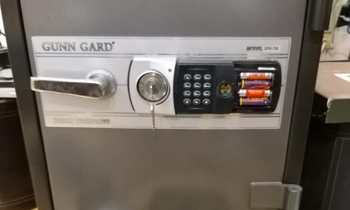 Nguyên nhân gây ra tình trạng kẹt ổ khoá két sắt