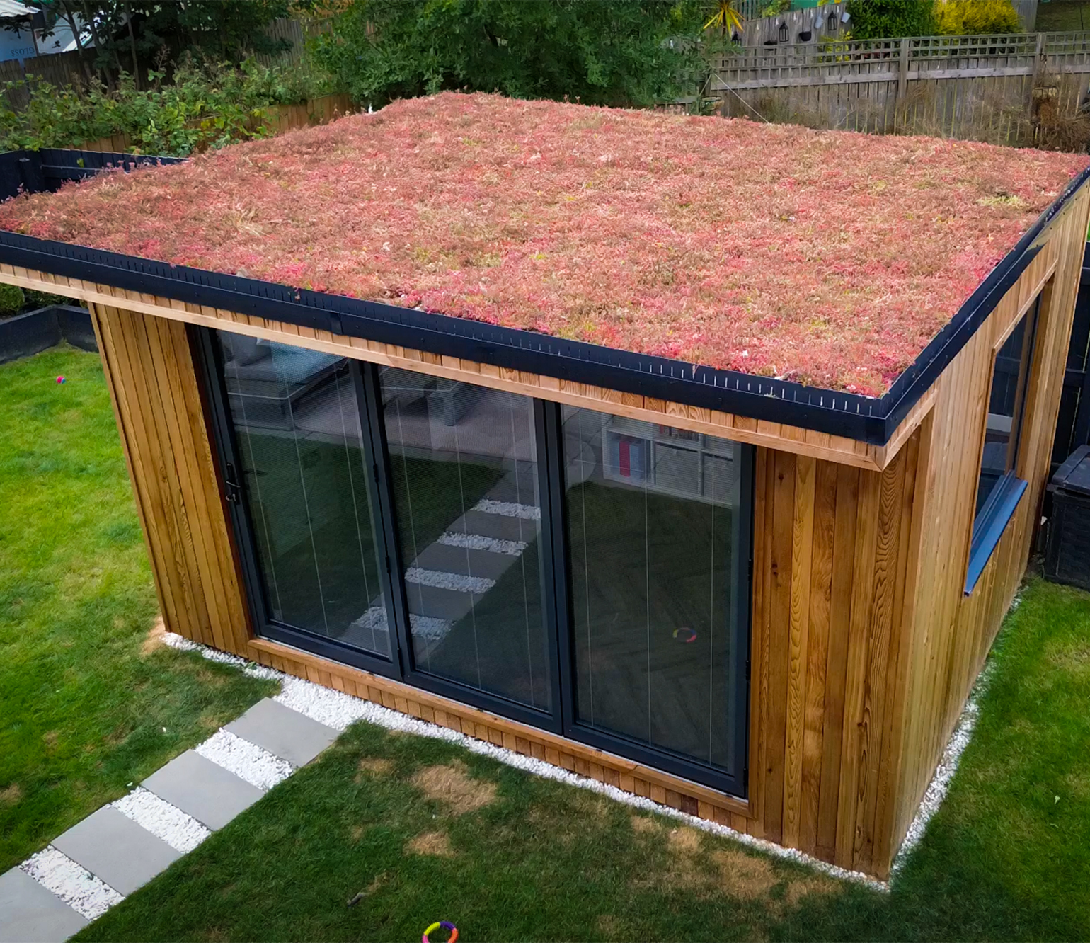 Let your garden room breathe: the beauty of a living green roof
