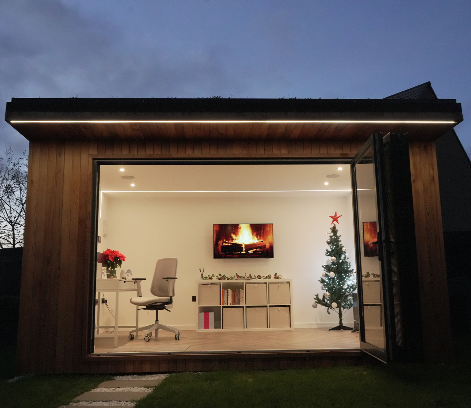 Transform your garden room into a cosy festive retreat this Christmas. Discover sustainable decor ideas and creative ways to use your space with MyEco Garden Room.