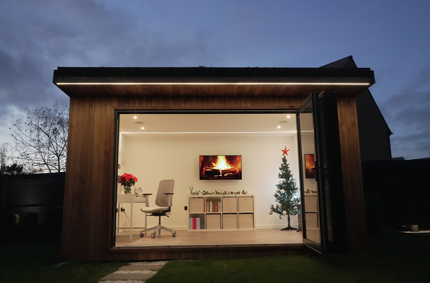 Transform your garden room into a cosy festive retreat this Christmas. Discover sustainable decor ideas and creative ways to use your space with MyEco Garden Room.