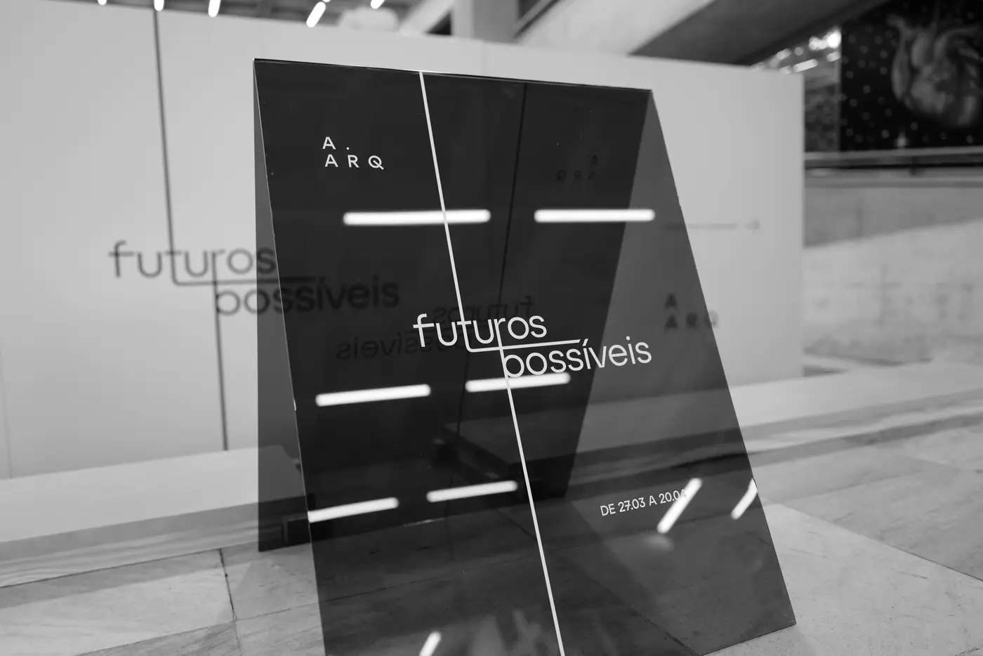 Exibição Futuros Possíveis