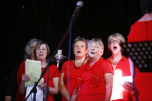 We were awarded funding from Dementia Awareness grant to provide sessions in our community. Singing has been proven to be hugely beneficial to those living with Dementia. The benefits are both physical and psychological. It's an aerobic activity that anyone can do regardless of ability.