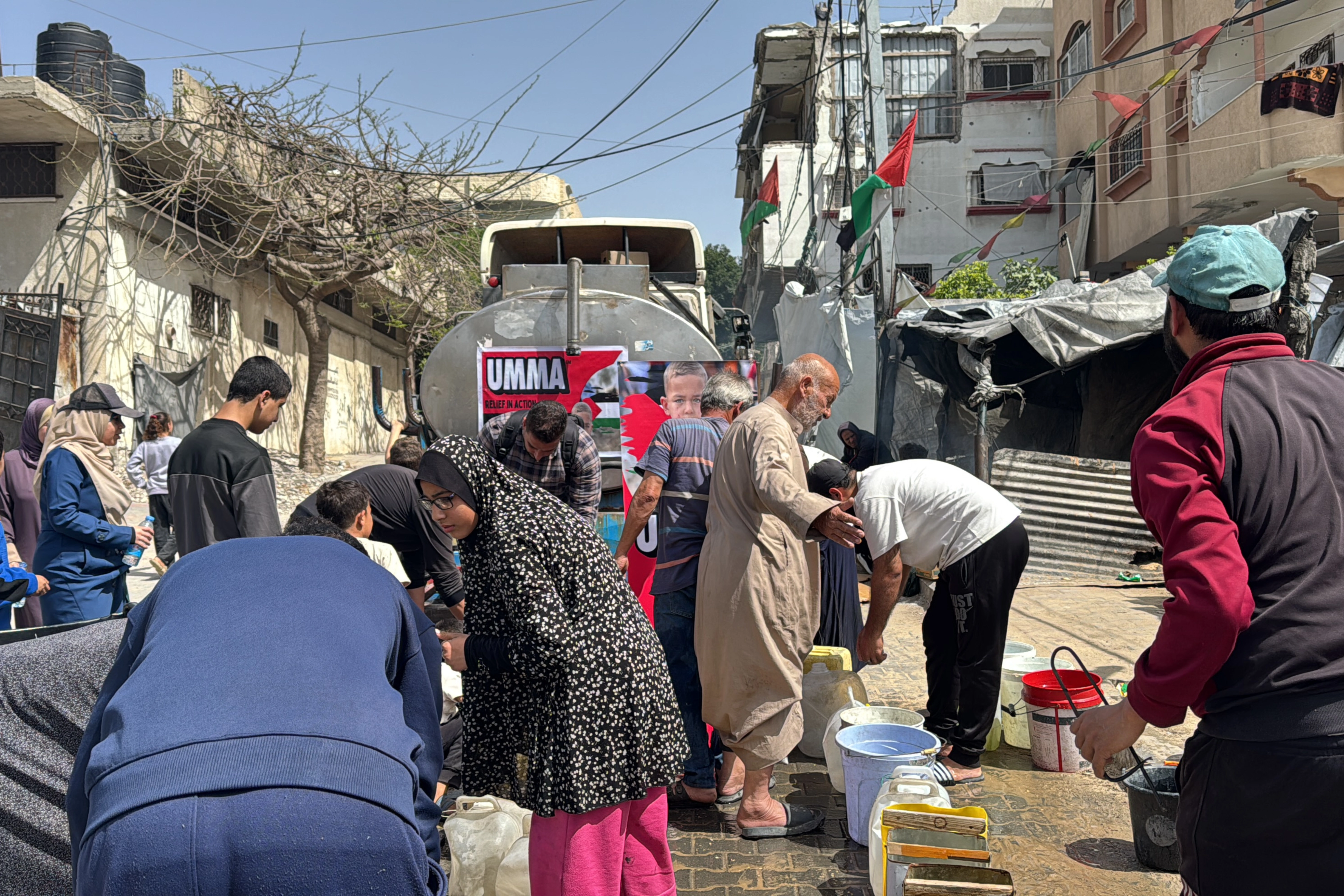 UMMA clean water distribution in Gaza