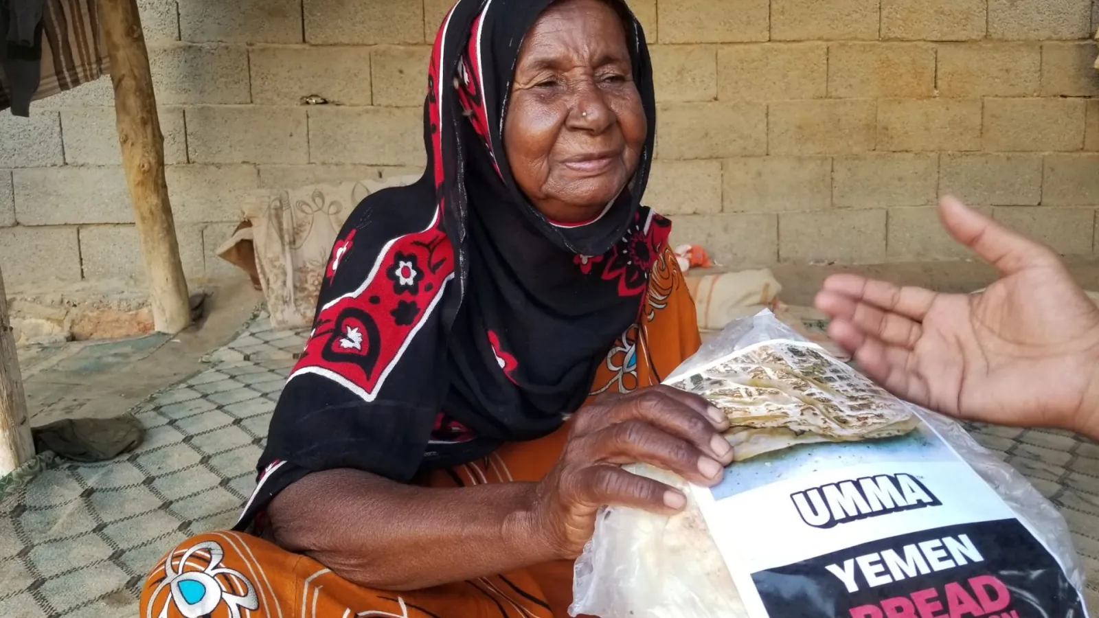 Emergency bread relief reaching Yemeni families facing famine