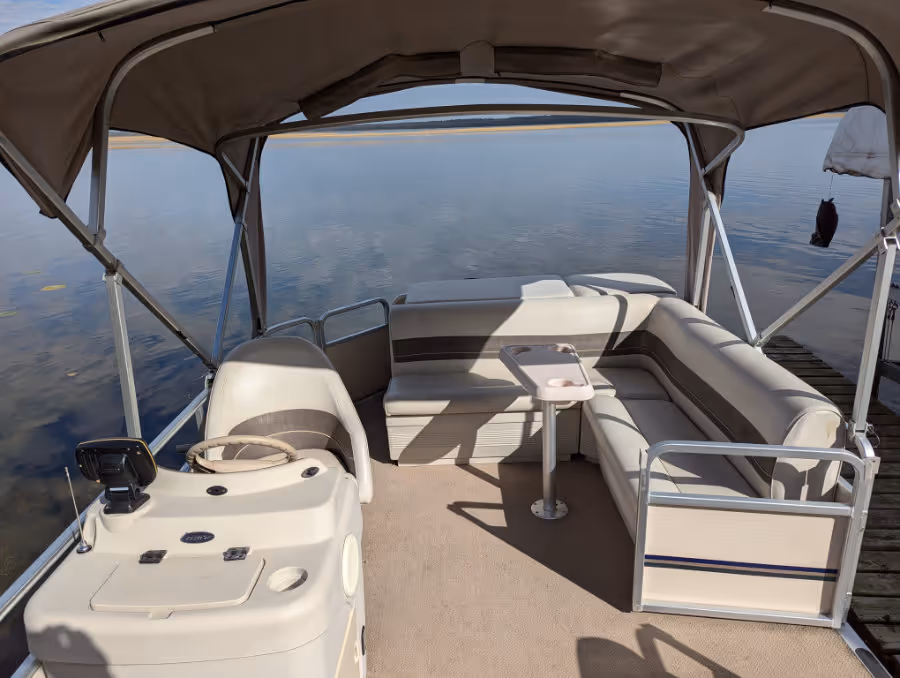 Rear seating of Captain Gary's 18' Leisure Island pontoon