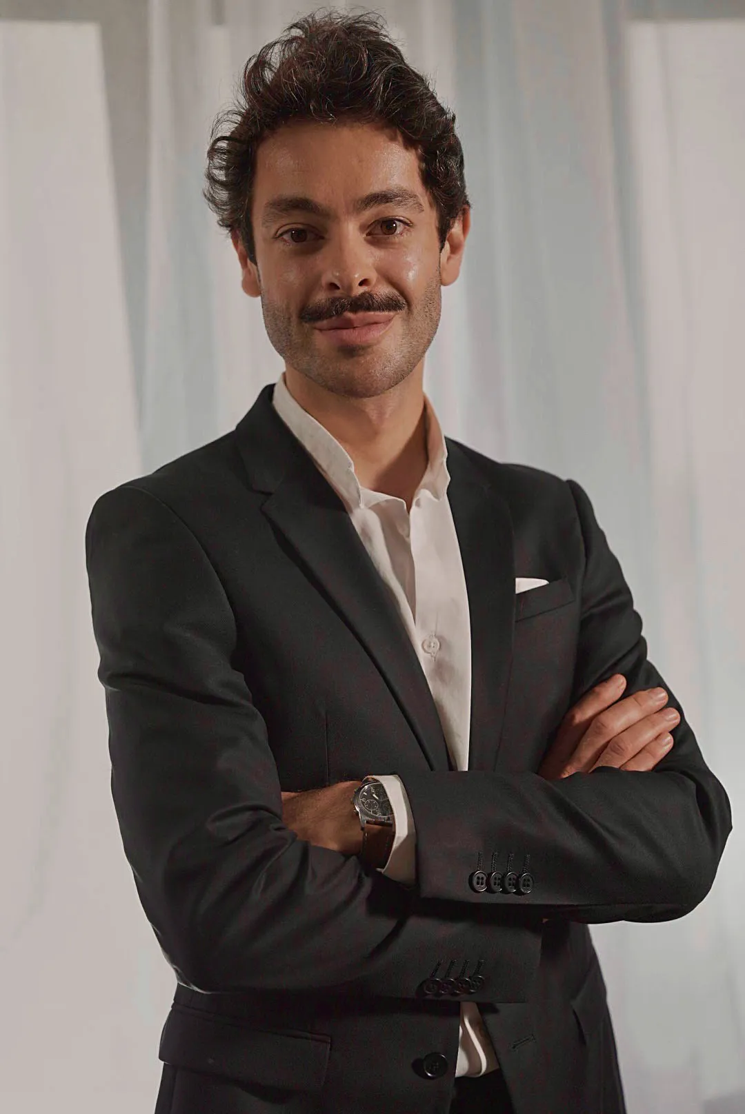 Le Dr David Ganon, chirurgien plasticien à Paris 8e