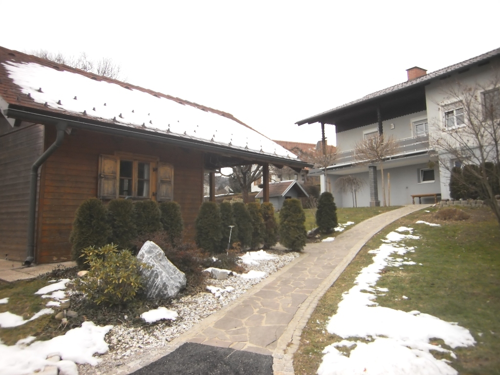 Geräumiges Traumhaus in Graz: 5 Zimmer, Balkon, 1500m² für 1.555,45 € mtl.