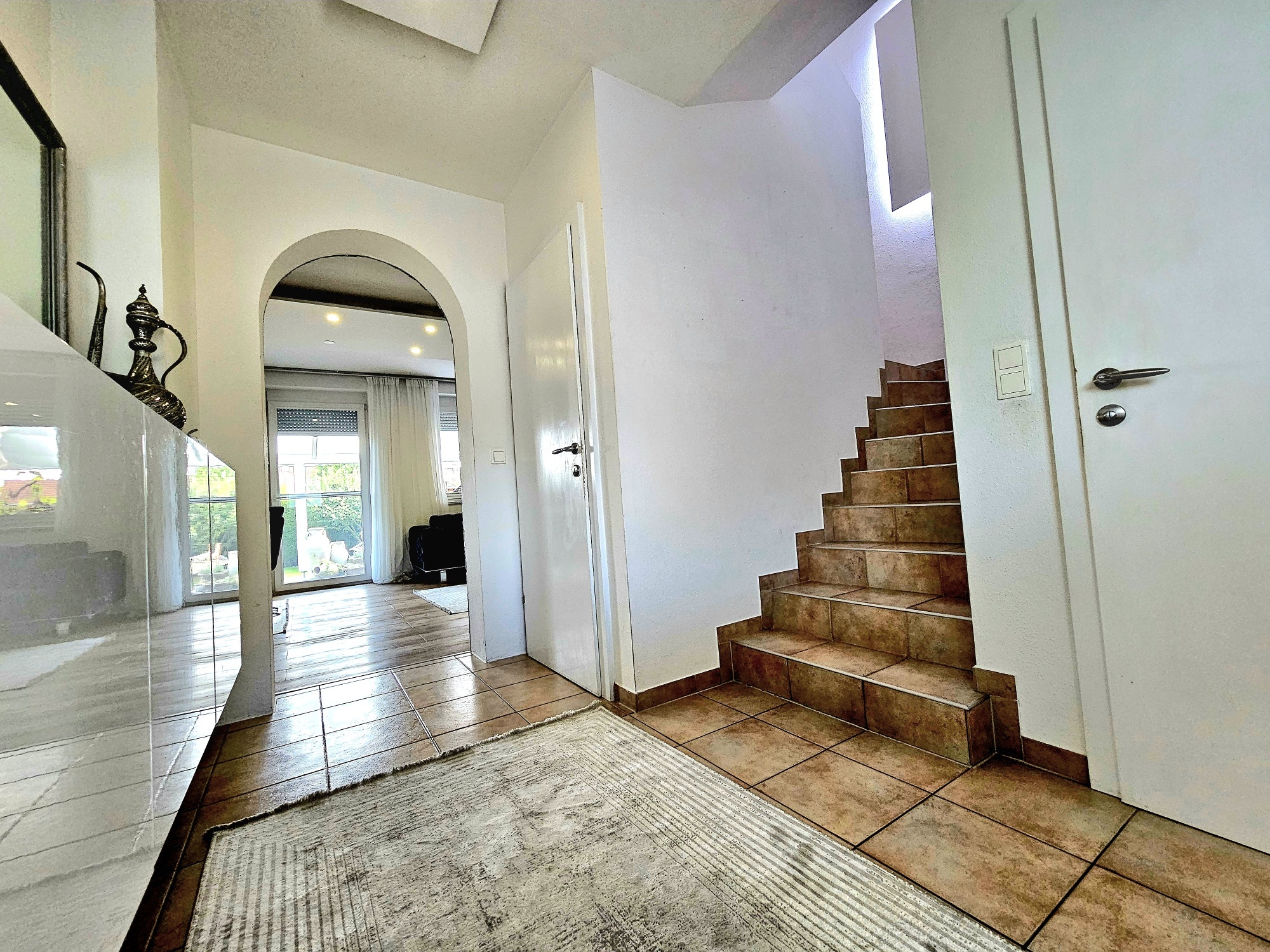 Moderne Doppelhaushälfte in Kalsdorf bei Graz: Ihr neues Zuhause mit Garten und Balkon!