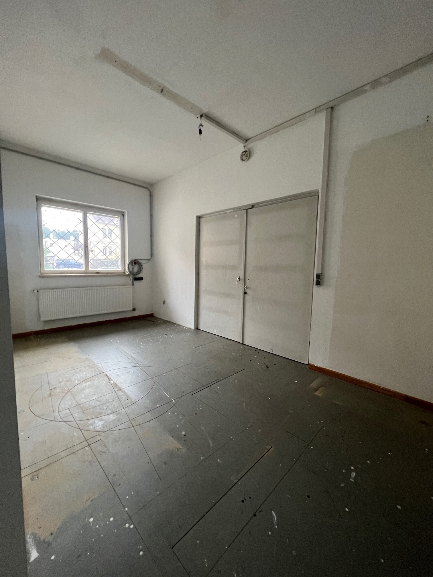 Gewerbeobjekt in St.-Peter mit Büro- und Hallenflächen