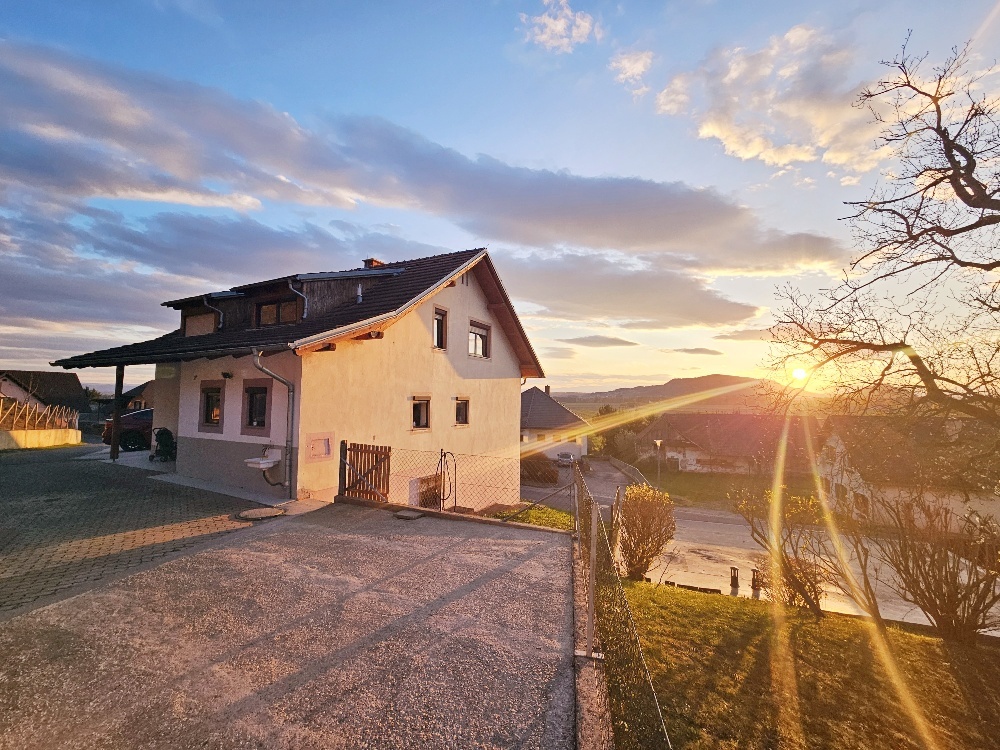 Traumhaftes Familienhaus in Sankt Georgen – 8 Zimmer, Garten, Terrasse, Top-Ausstattung!