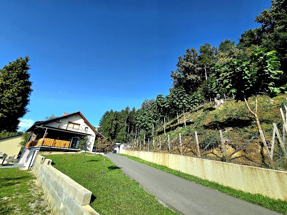 Traumhaftes Familienhaus in Sankt Georgen – 8 Zimmer, Garten, Terrasse, Top-Ausstattung!